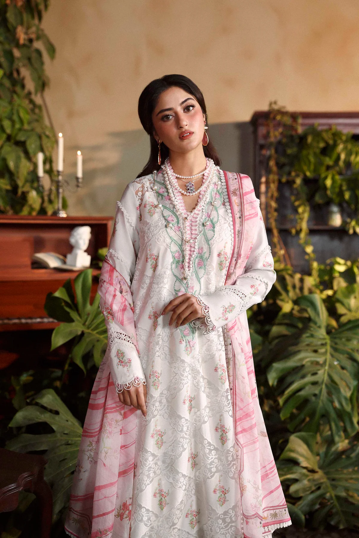 Sable Vogue Luxury Formals Lawn 2026 | SL-07-26-V1 - Image 2