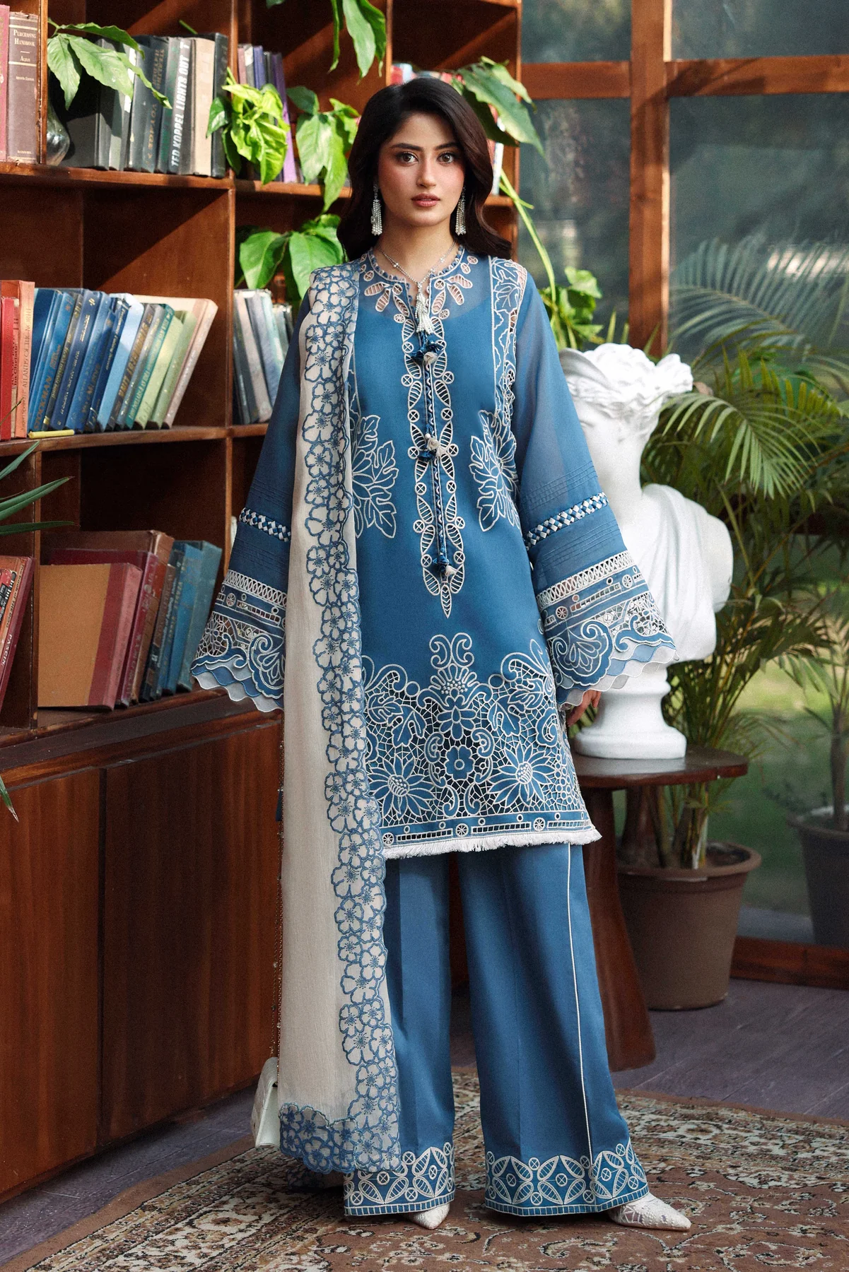 Sable Vogue Luxury Formals Lawn 2026 | SL-10-26-V1