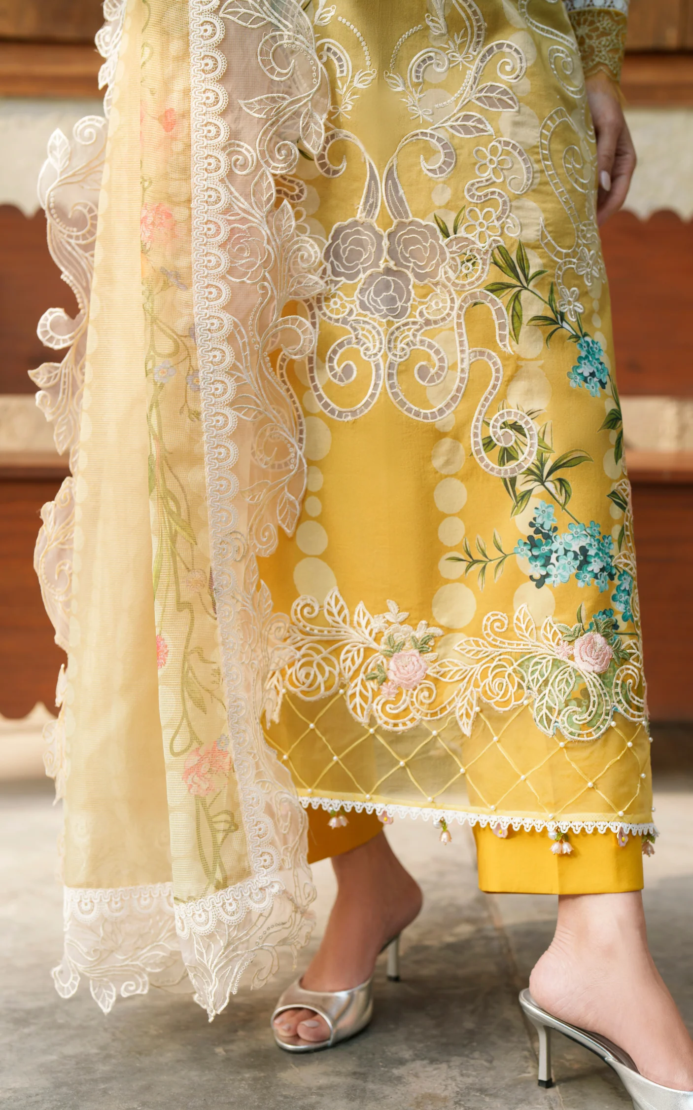 Versa Luxury Lawn'26 by Asifa & Nabeel || VUL26-02 - Image 3