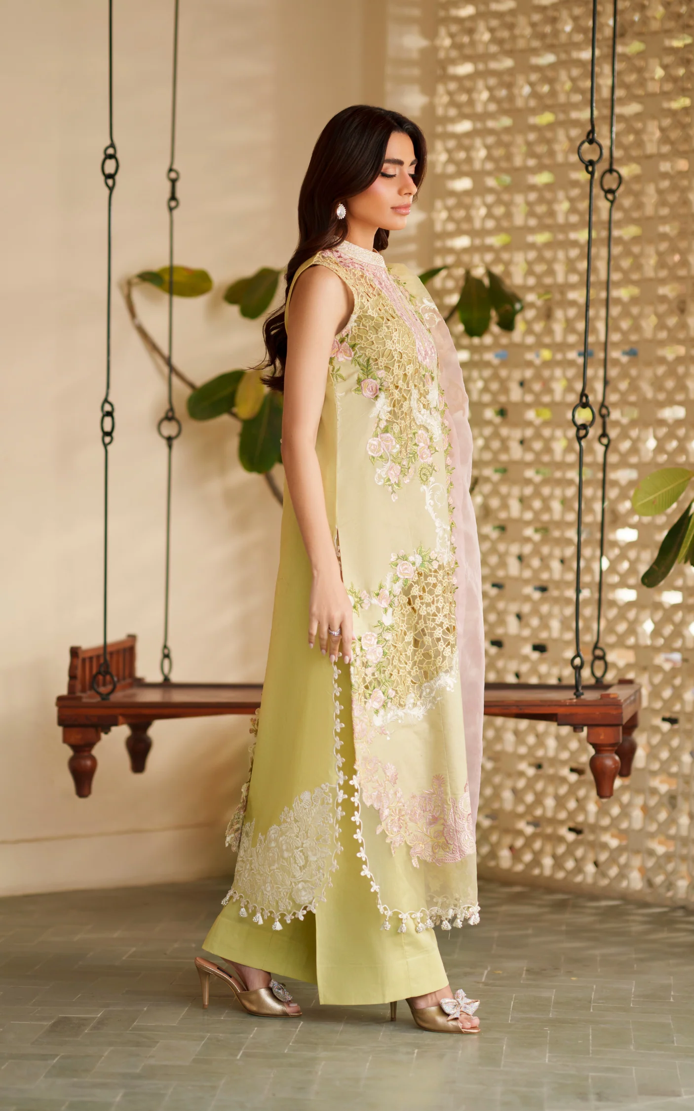 Versa Luxury Lawn'26 by Asifa & Nabeel || VUL26-03 - Image 4