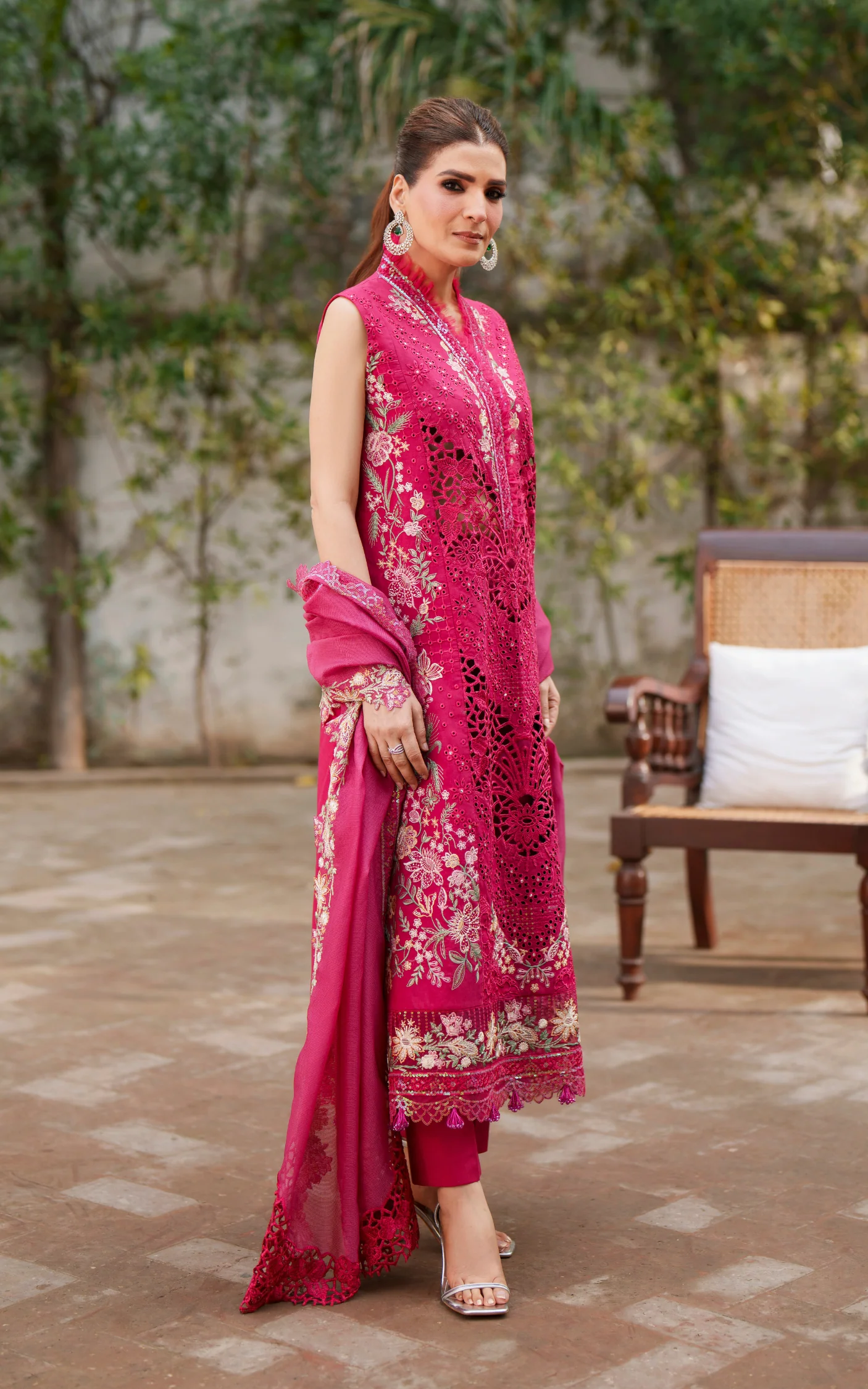 Versa Luxury Lawn'26 by Asifa & Nabeel || VUL26-07 - Image 5