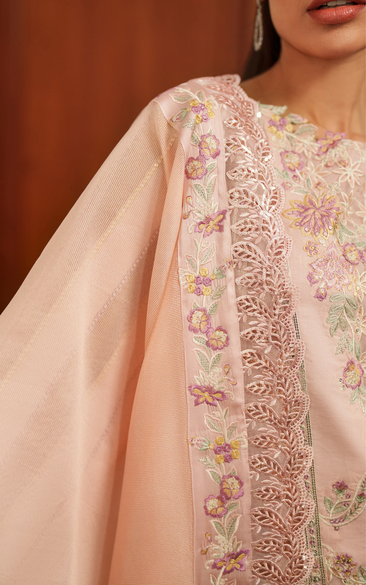 Versa Luxury Lawn'26 by Asifa & Nabeel || VUL26-08 - Image 4