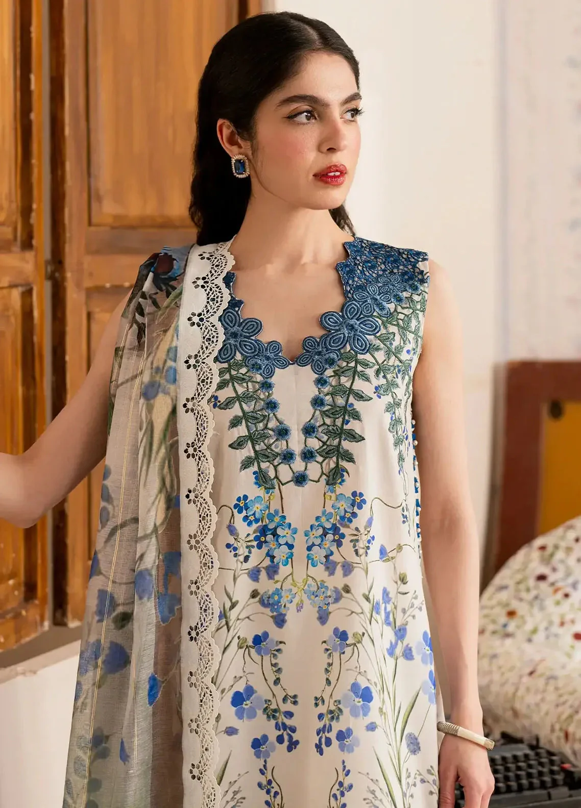 Asifa and Nabeel Lawn 2026 | MSLV25-13 Shabnam - Image 3