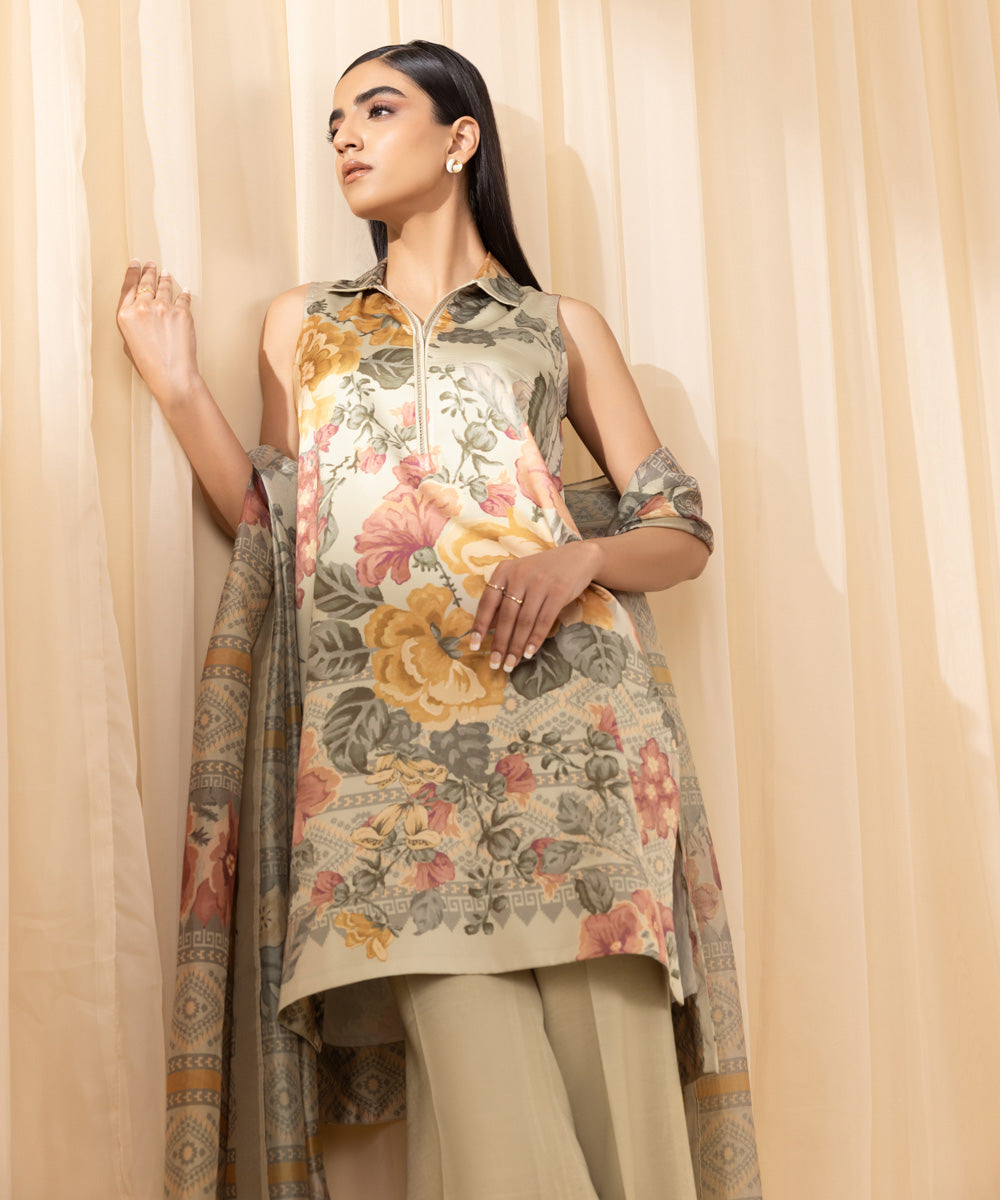 Sapphire Festive Unstitched Collection | 00U3PSL24V63 - Image 4