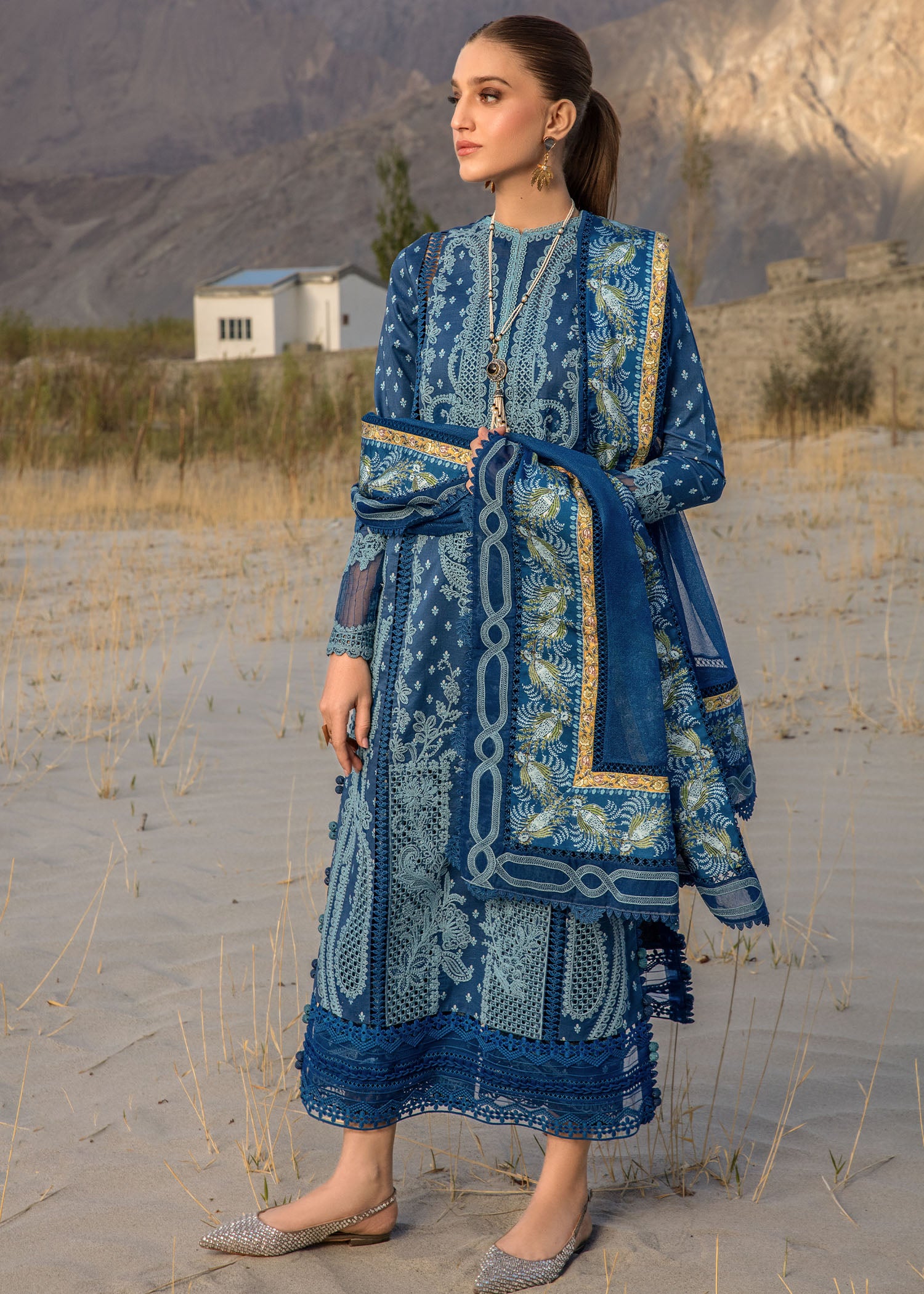 Crimson Luxury Lawn 2024 | Sarfaraz | Dancing Paisleys - Cobalt - Image 2