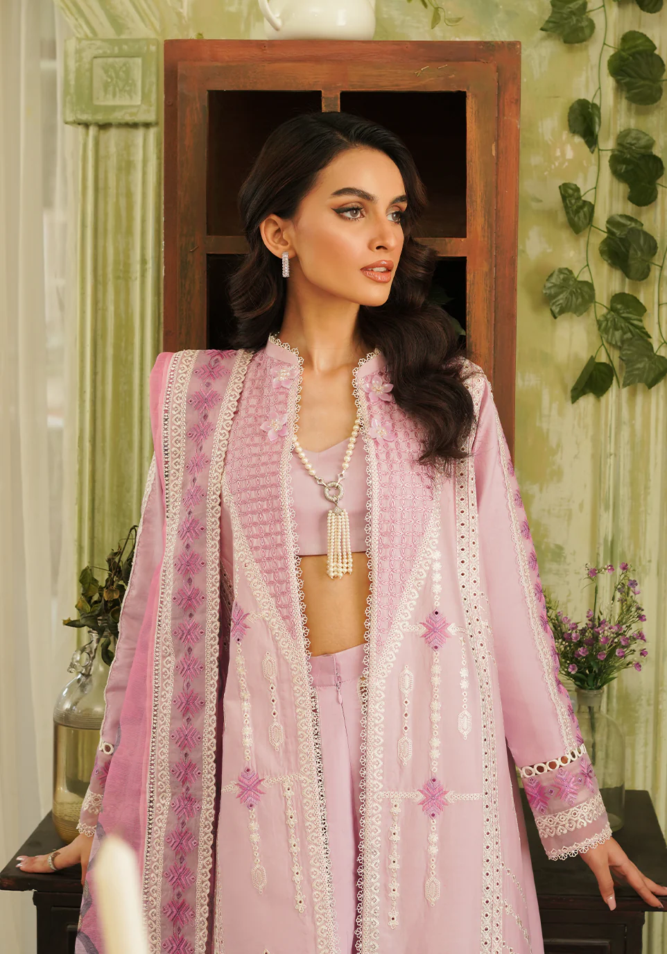 Zarqash Luxury Lawn 2024 | ZQT 001 - Image 3