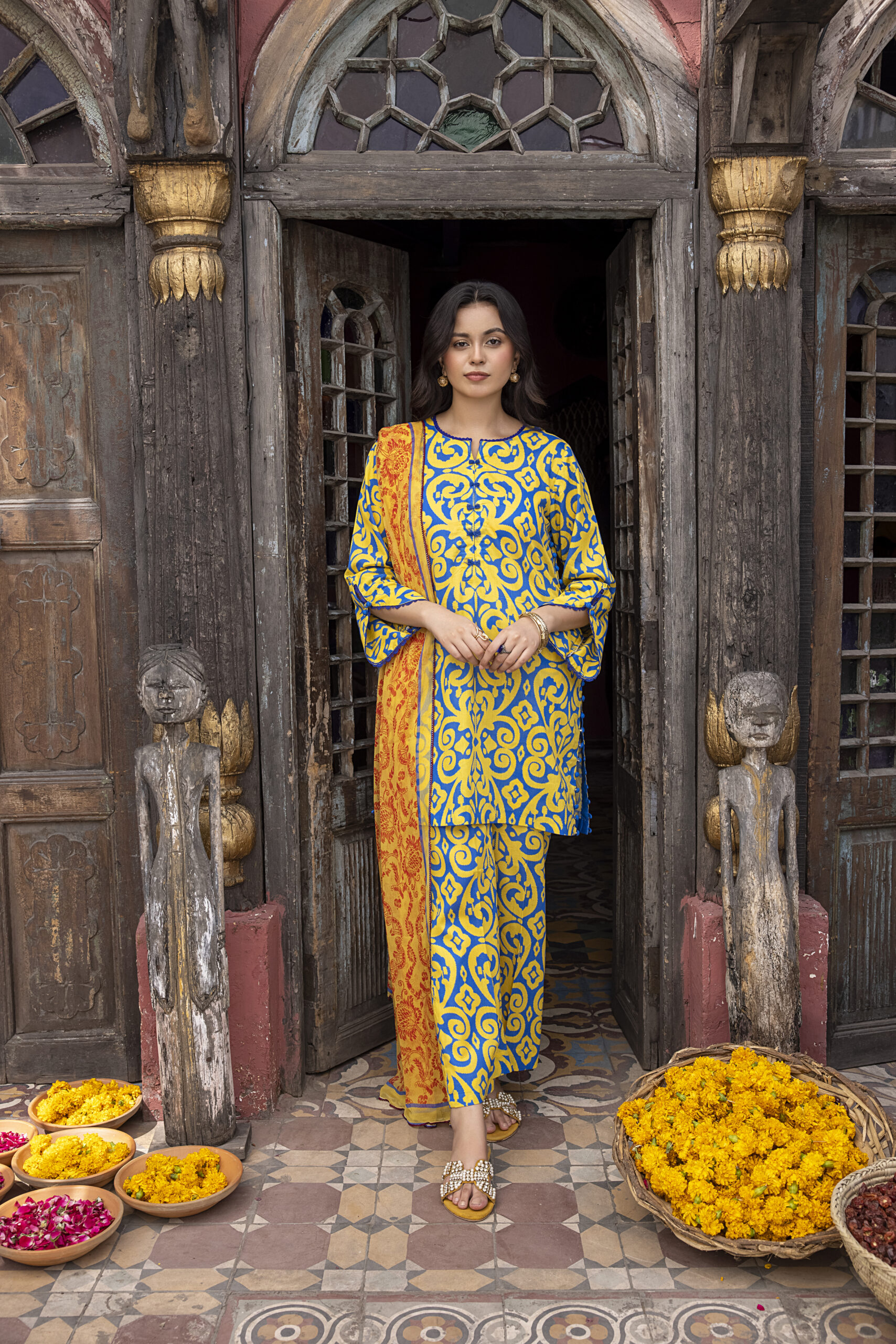 Ghazal from House of Mist | Lawn | Vol 4 | | HM-GZ4-04 GZ - Image 2