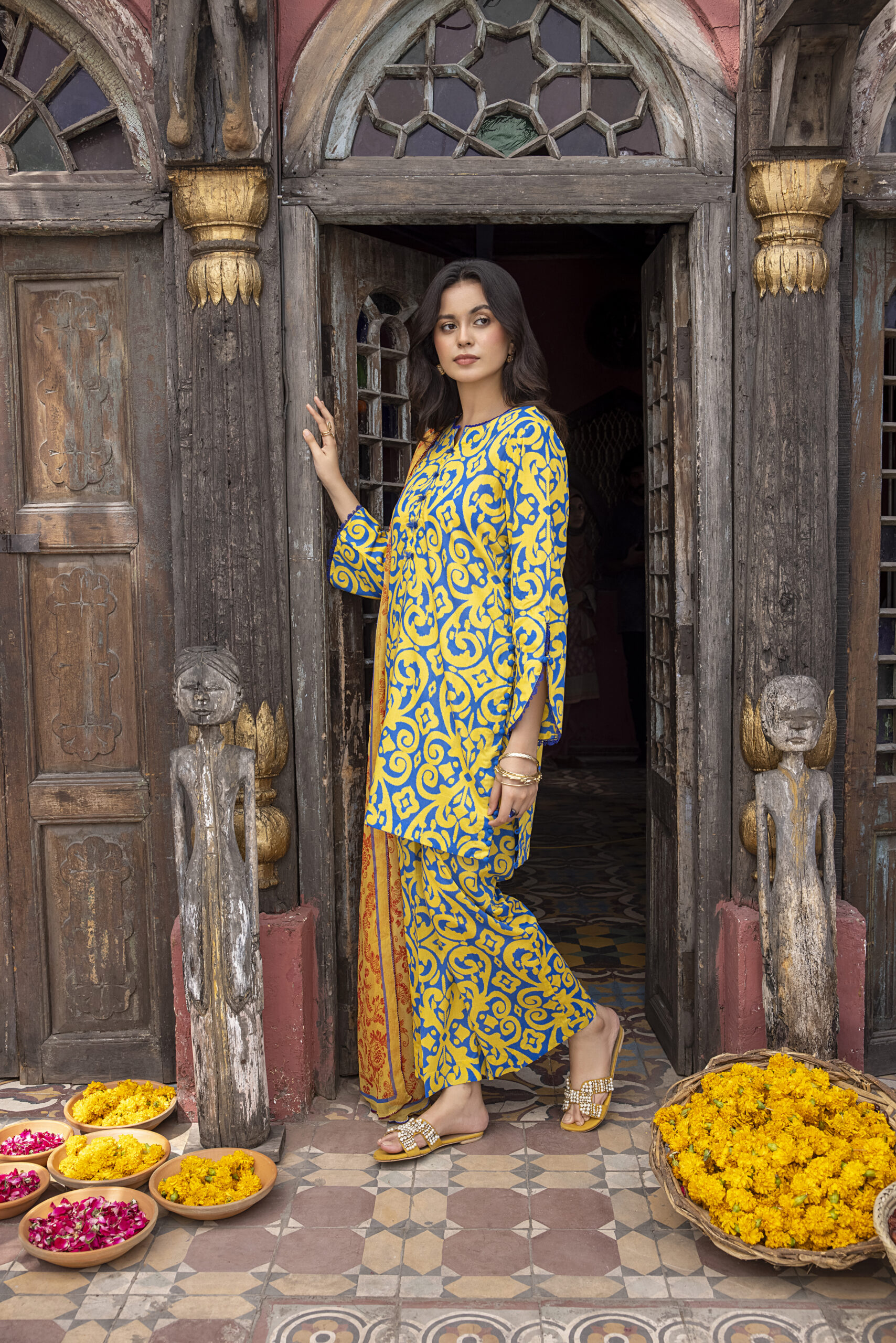 Ghazal from House of Mist | Lawn | Vol 4 | | HM-GZ4-04 GZ - Image 6