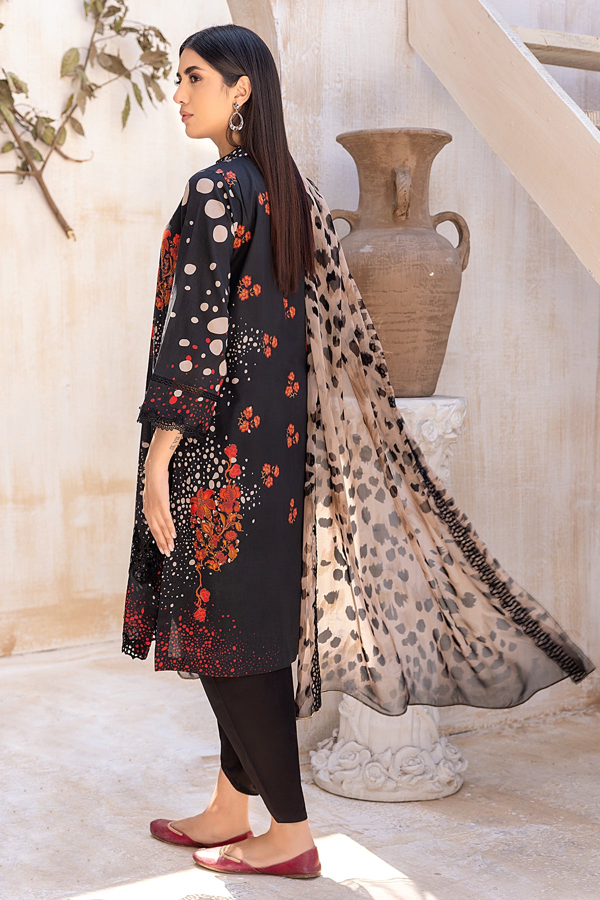 Charizma Combination Embroidered Lawn 2024 | CCH4-04 - Image 3
