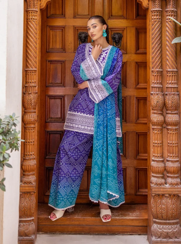 Tahra Lawn by Zainab Chottani Vol 2 | Lisa