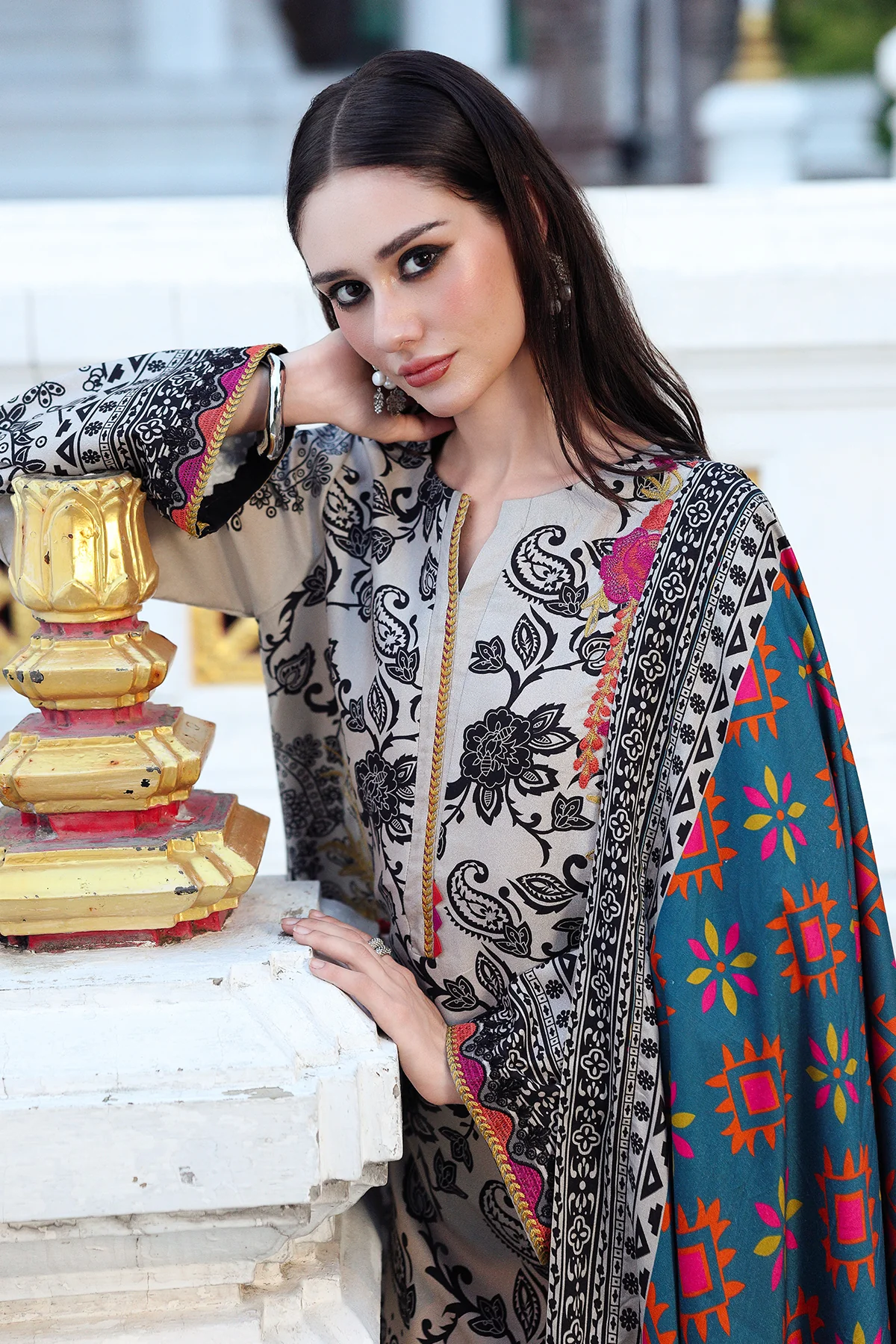 Charizma Embroidered Linen Collection'25 CCW6-19 - Image 3