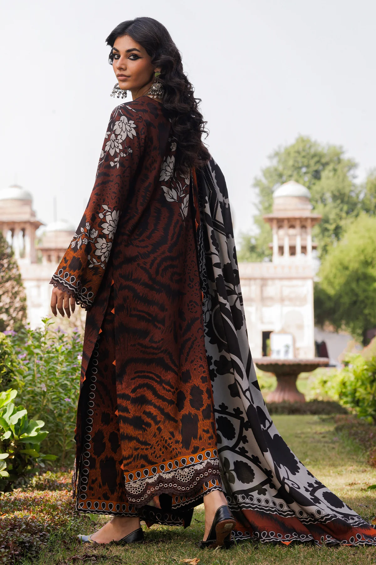 Charizma Embroidered Linen Collection'25 CCW6-15 - Image 2