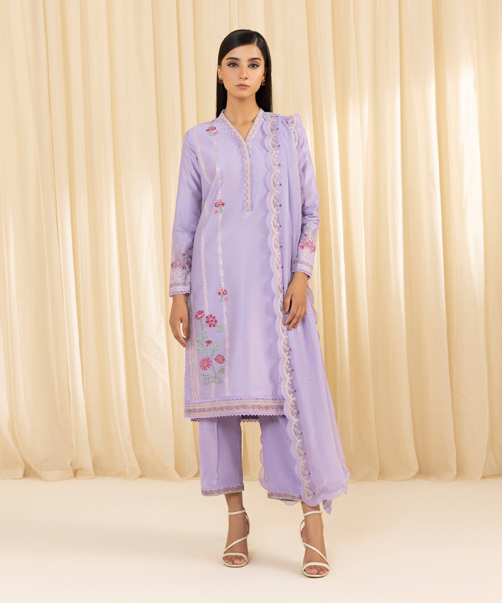 Sapphire Festive Unstitched Collection | 0U2TESL24V61