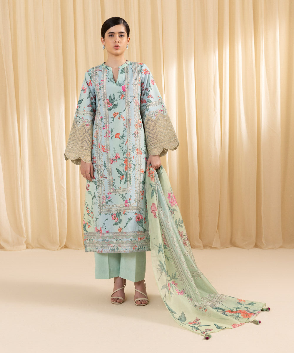 Sapphire Festive Unstitched Collection | 0U3PESL24V66