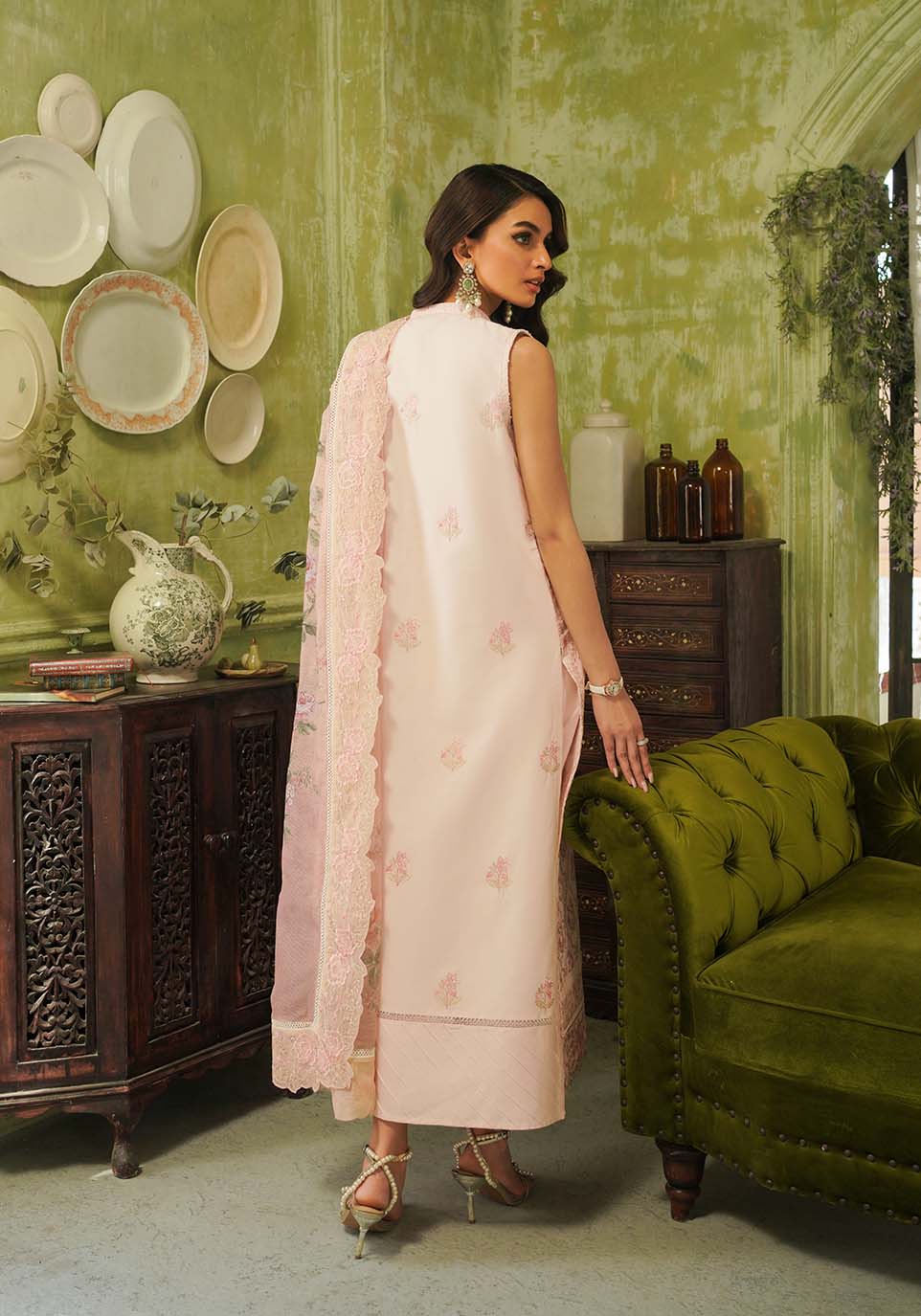 Zarqash Luxury Lawn 2024 | ZQT 003 - Image 2