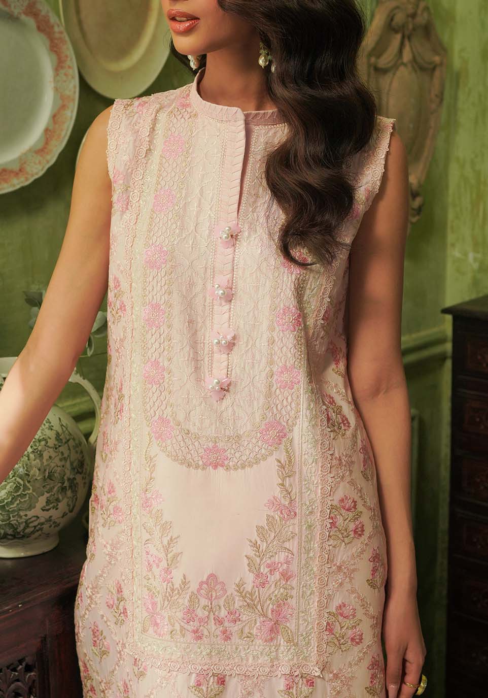 Zarqash Luxury Lawn 2024 | ZQT 003 - Image 3