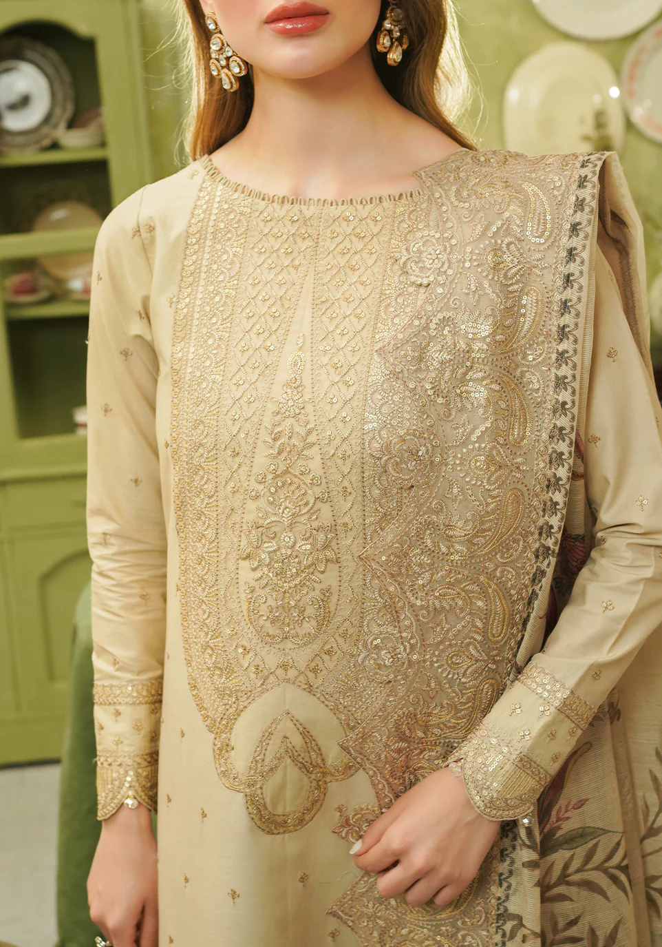 Zarqash Luxury Lawn 2024 | ZQT 010 - Image 3