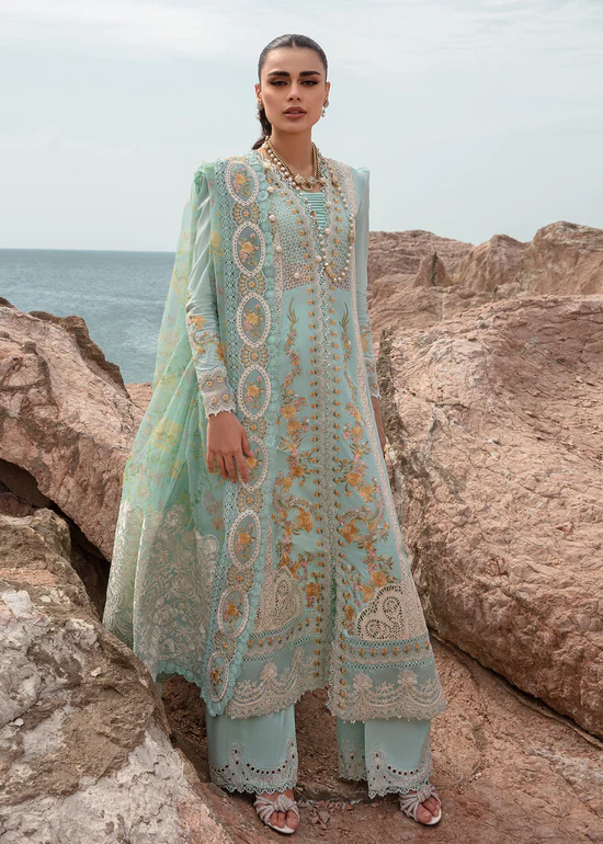 Crimson Lawn by Saira Shakira 24 | 4A