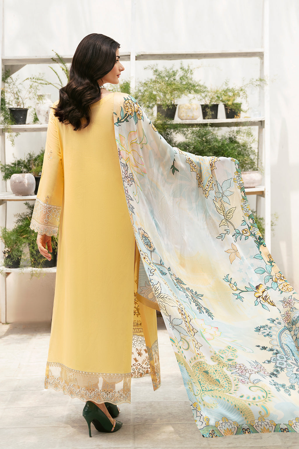 Ramsha Andaaz Luxury Lawn | Vol 09 | Z-910 - Image 3