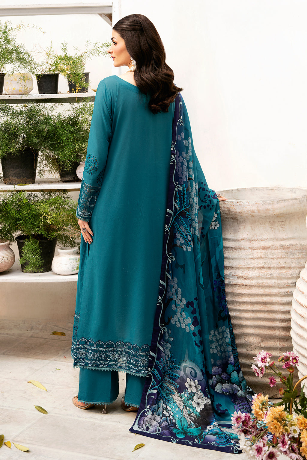 Ramsha Andaaz Luxury Lawn | Vol 09 | Z-902 - Image 3