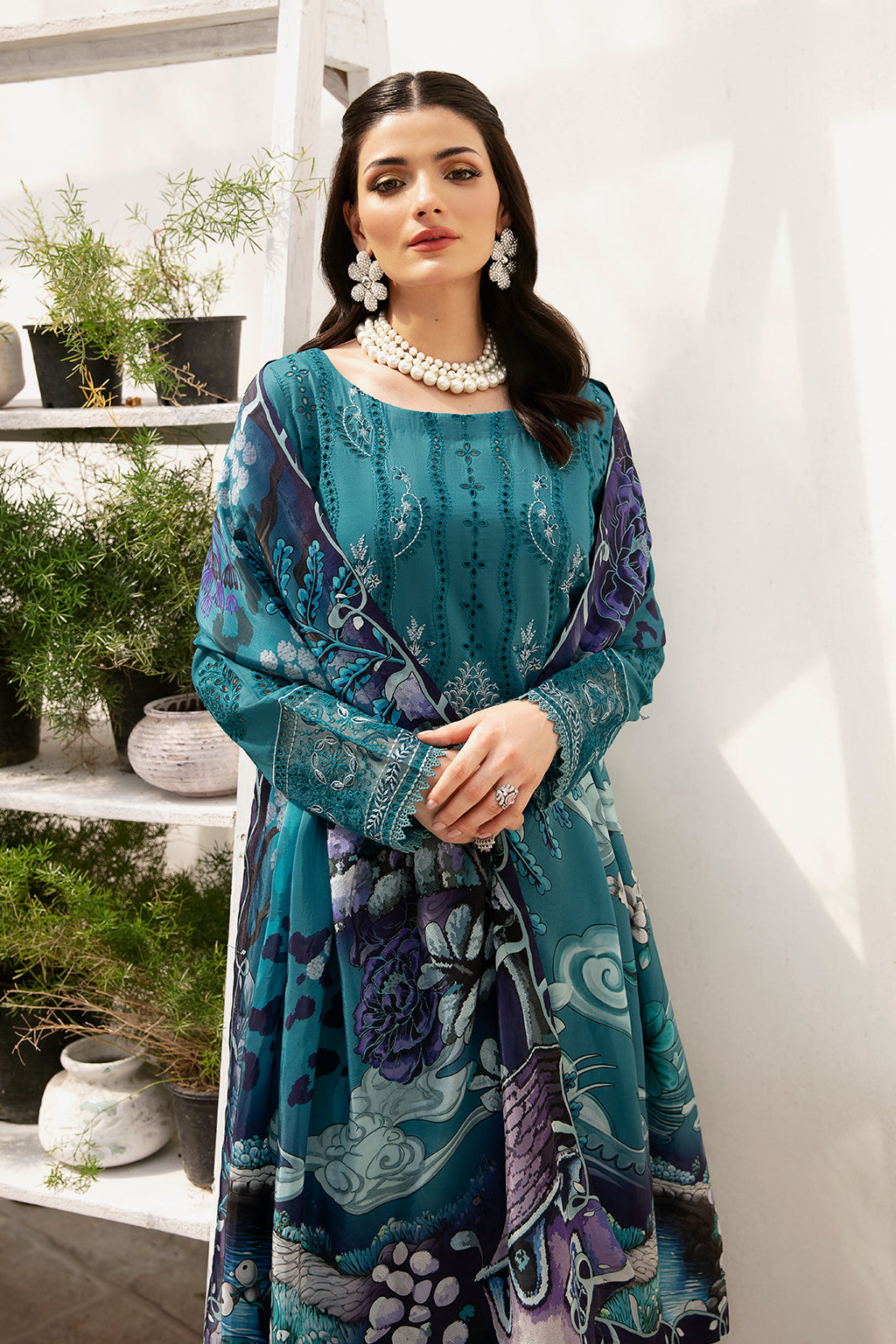 Ramsha Andaaz Luxury Lawn | Vol 09 | Z-902 - Image 5