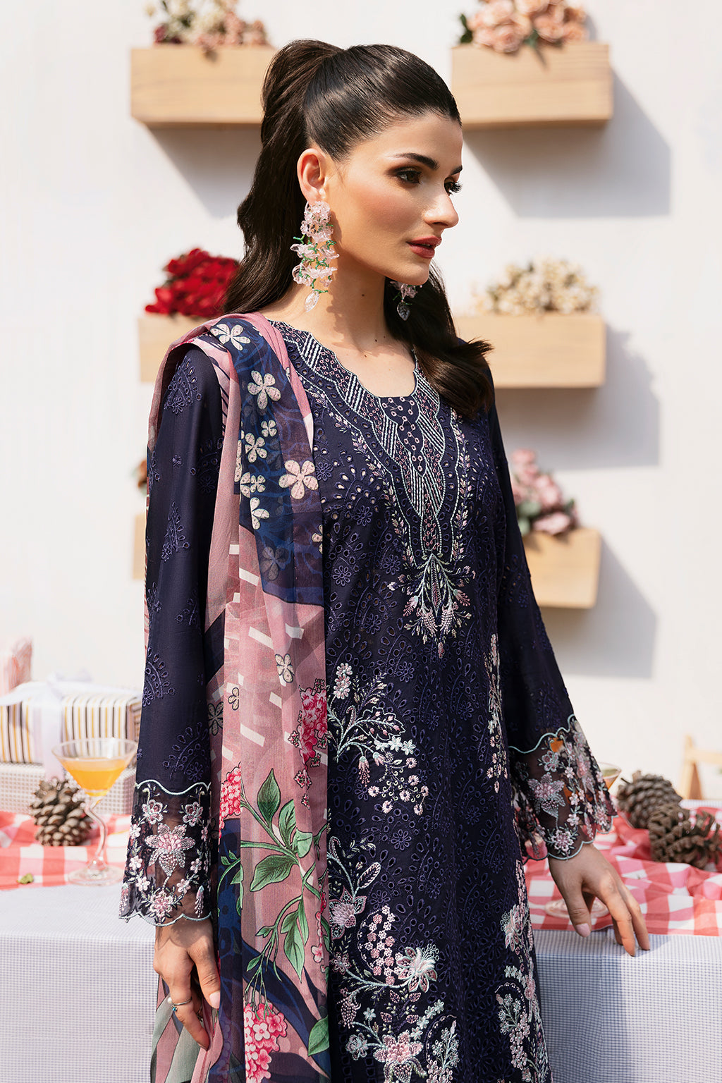 Ramsha Andaaz Luxury Lawn | Vol 09 | Z-906 - Image 3