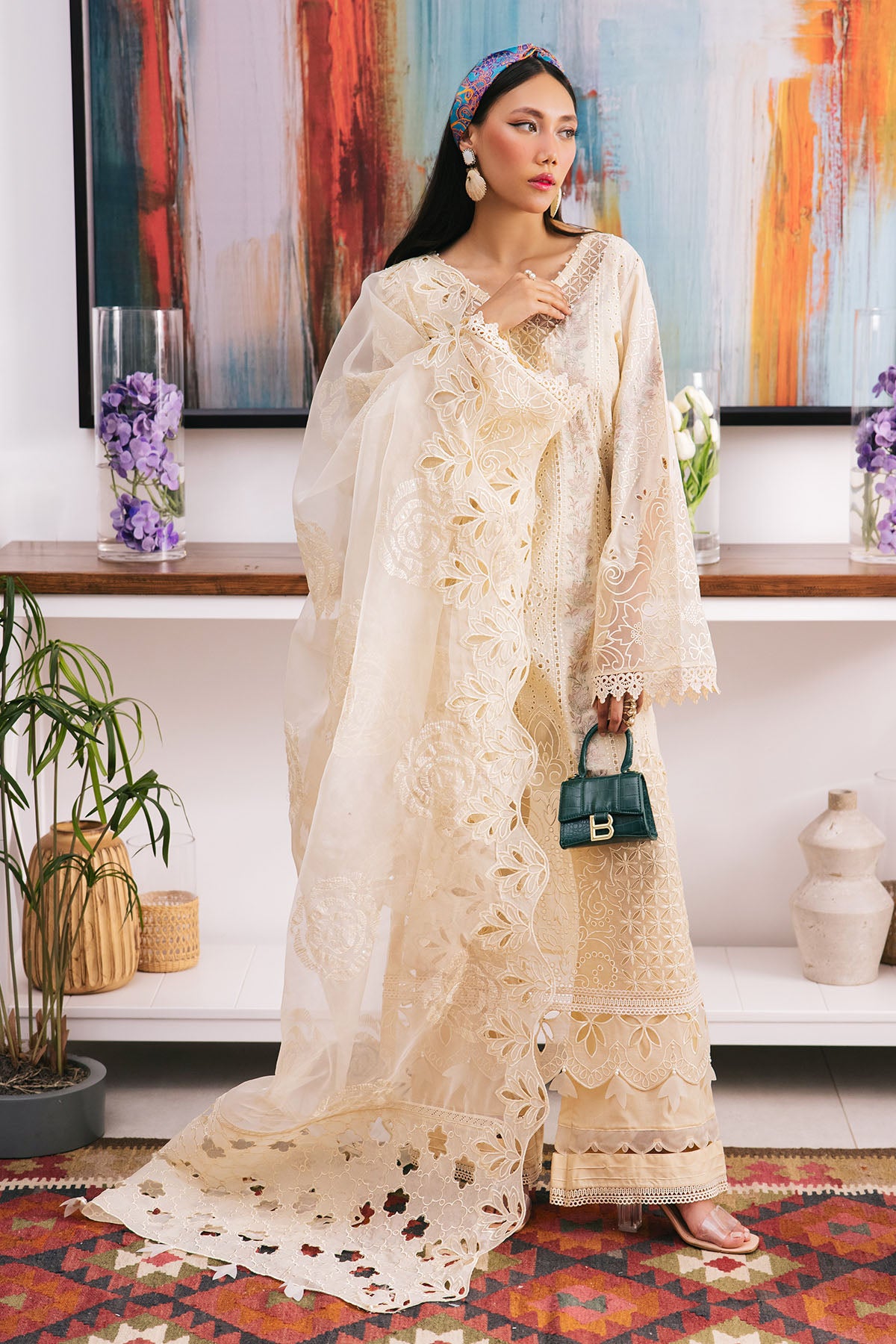 Nureh Eid Escape 24 | AMELFIE NE-92