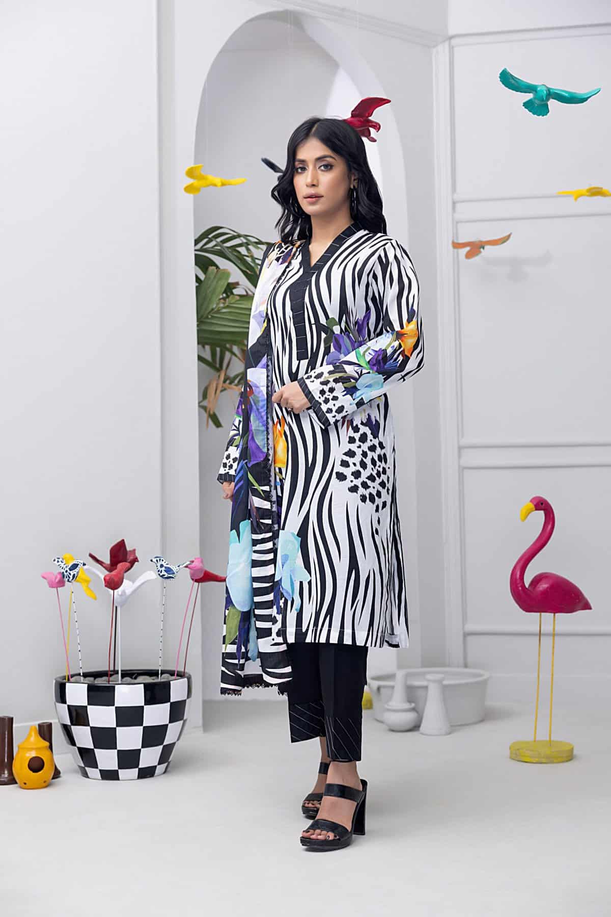 Salina Pop Printed Lawn | SP-1