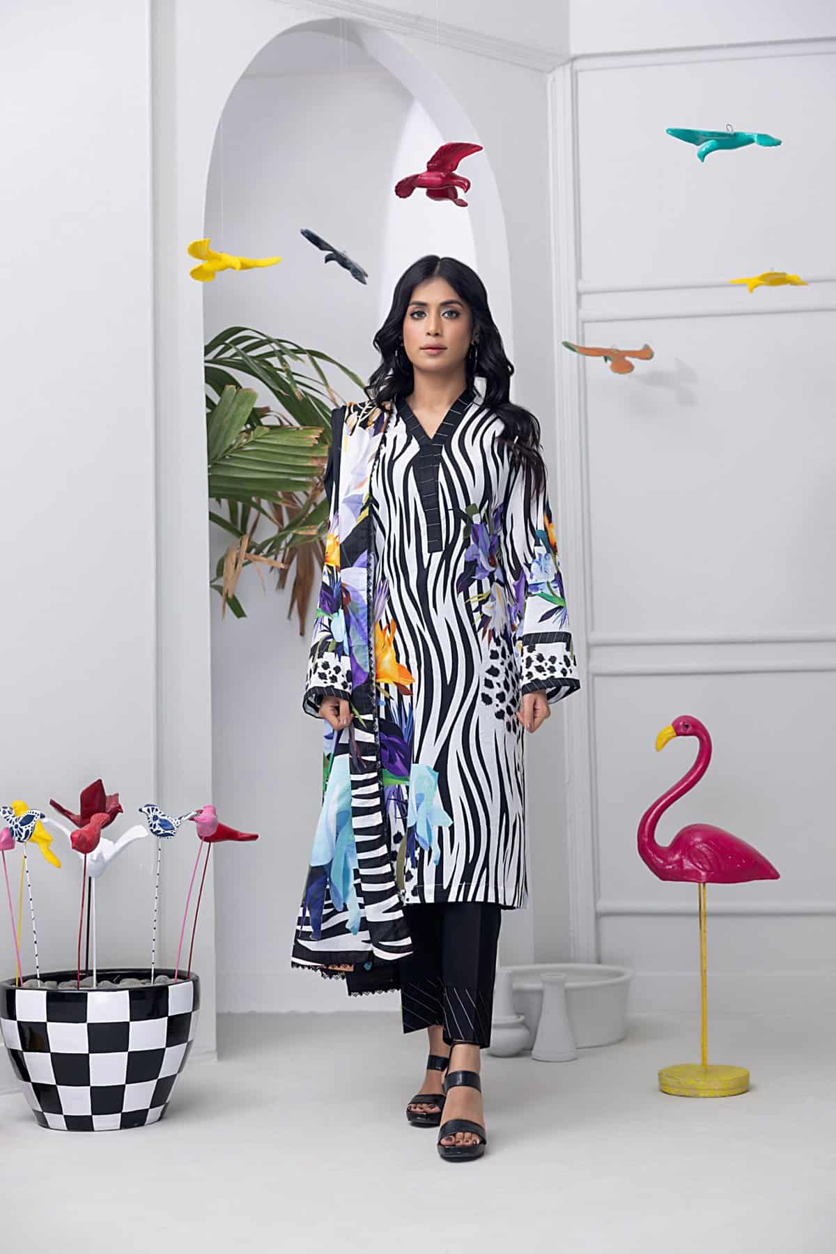 Salina Pop Printed Lawn | SP-1 - Image 4
