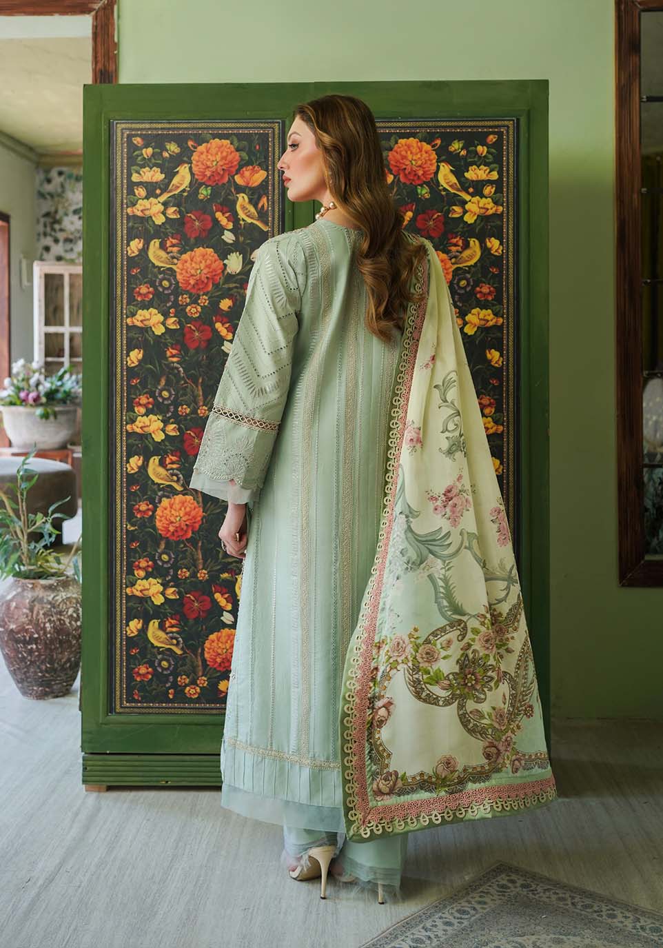 Zarqash Luxury Lawn 2024 | ZQT 009 - Image 2