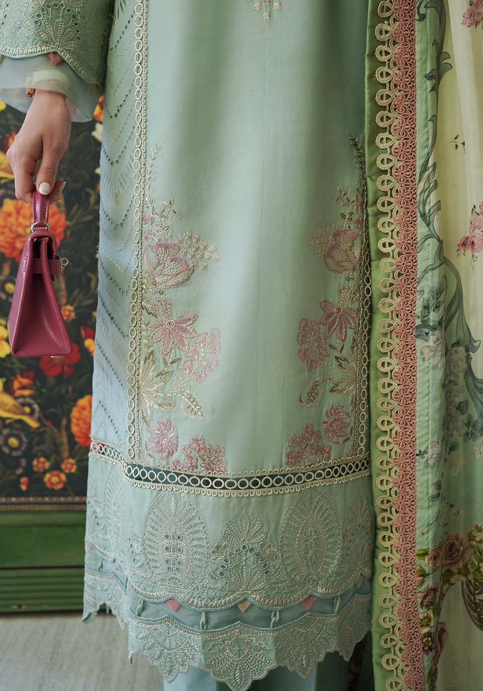 Zarqash Luxury Lawn 2024 | ZQT 009 - Image 4