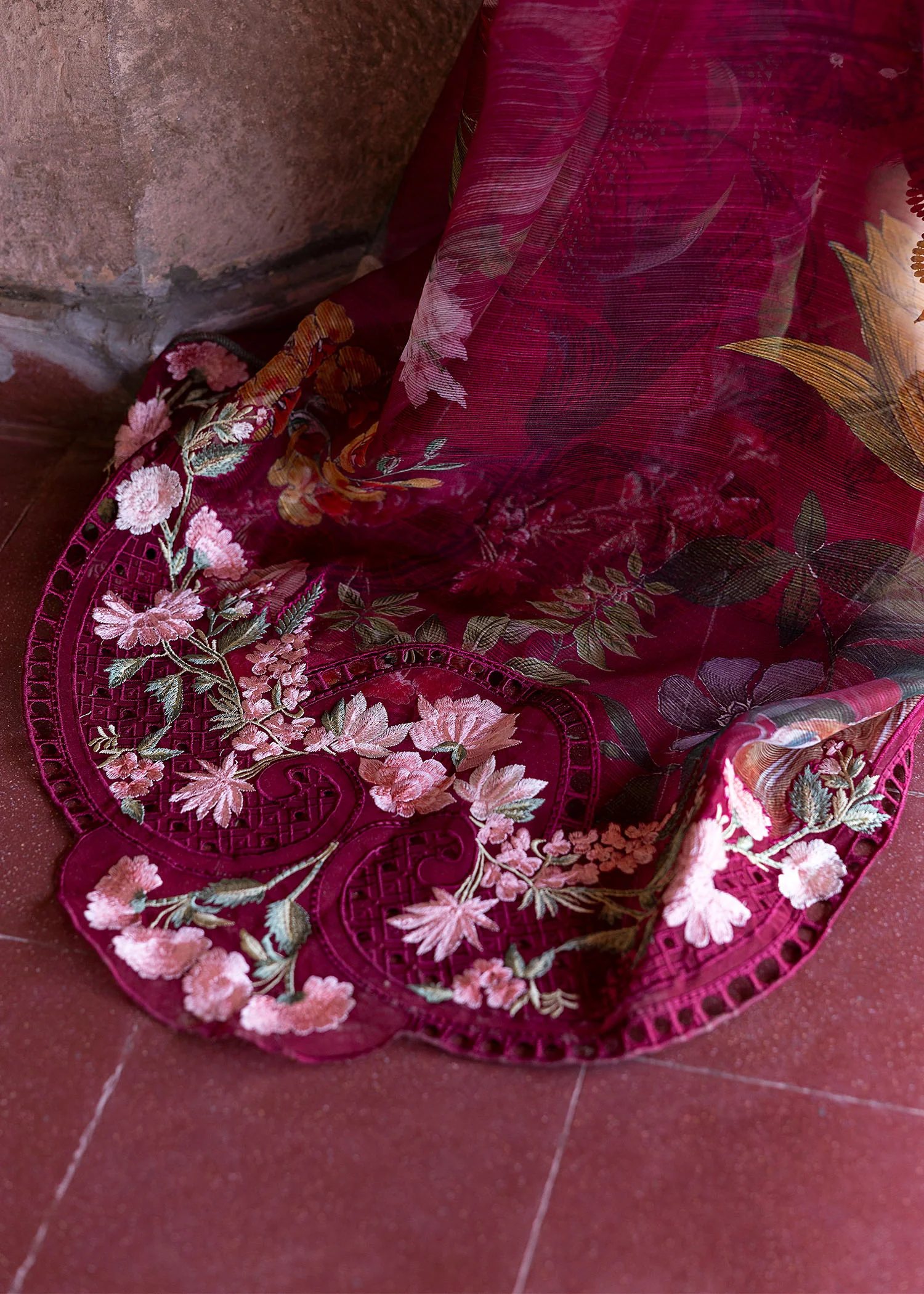 Saira Shakira Bloom Unstitched Lawn'25 || Hanging Gardens 2-A - Image 3