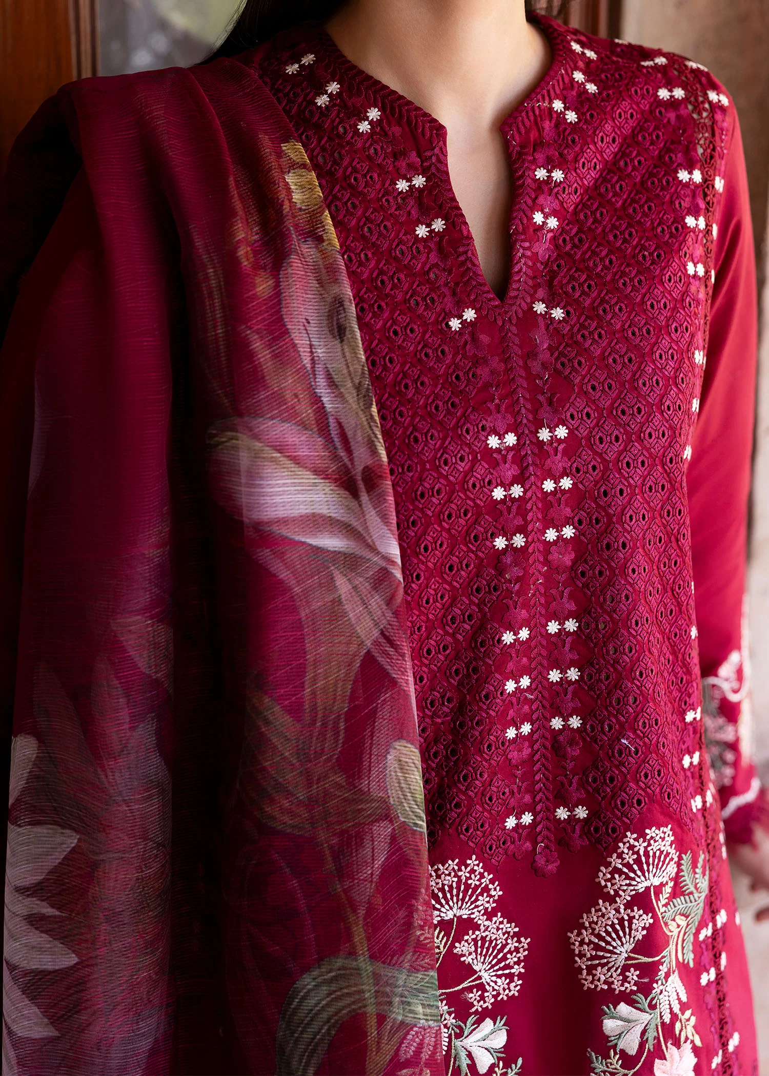 Saira Shakira Bloom Unstitched Lawn'25 || Hanging Gardens 2-A - Image 4