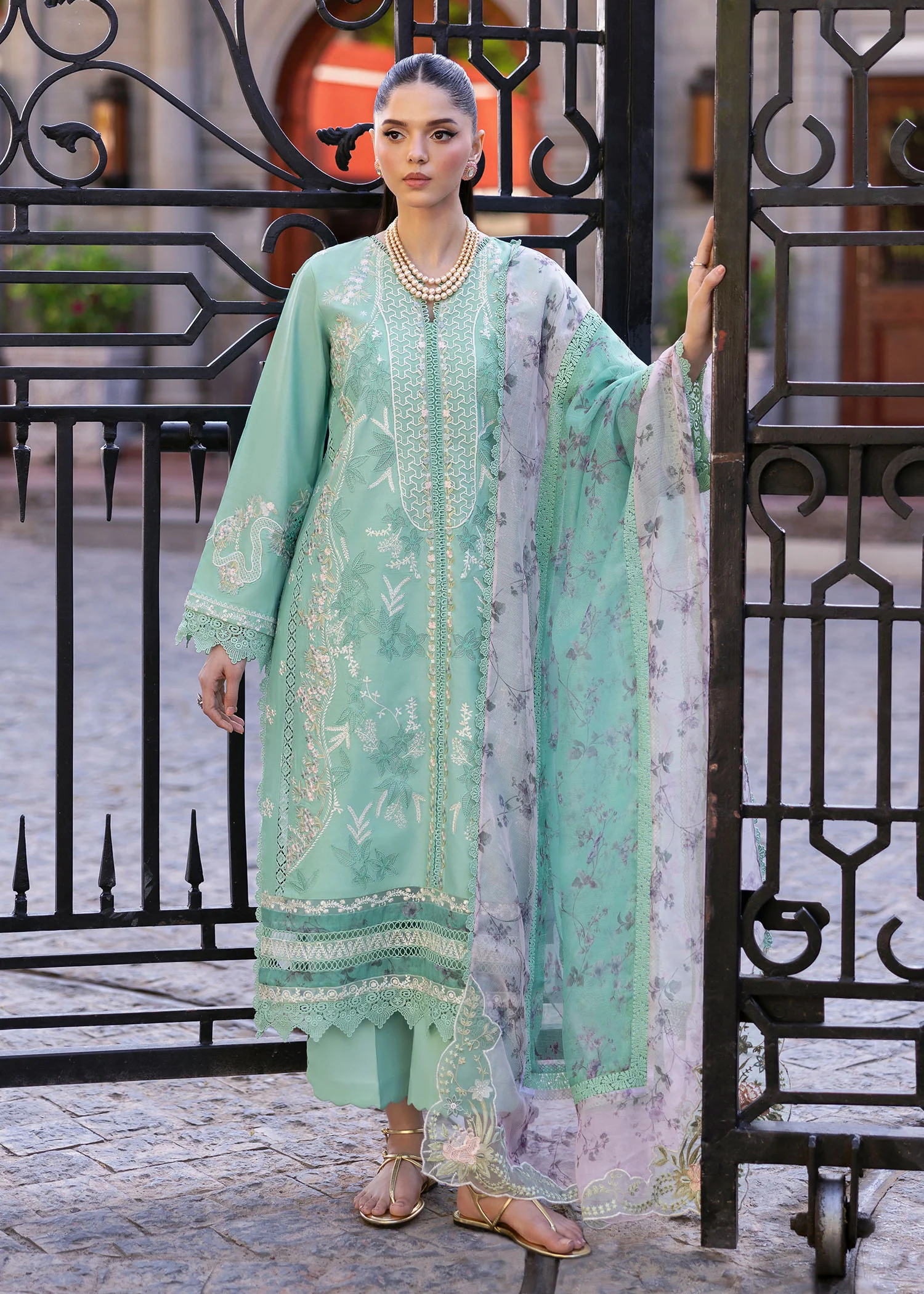 Saira Shakira Bloom Unstitched Lawn'25 || Chloe 3-B - Image 3