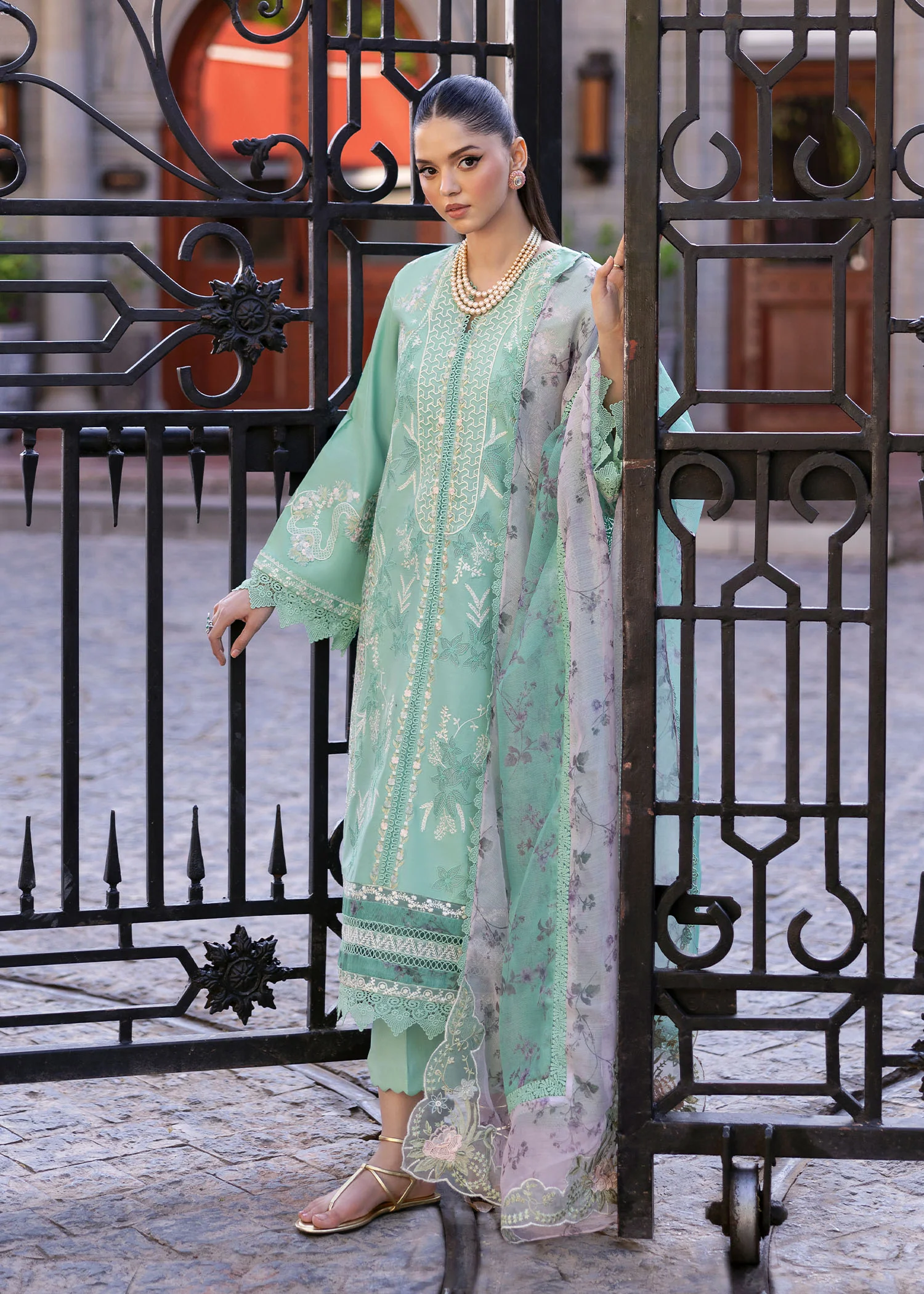 Saira Shakira Bloom Unstitched Lawn'25 || Chloe 3-B - Image 2