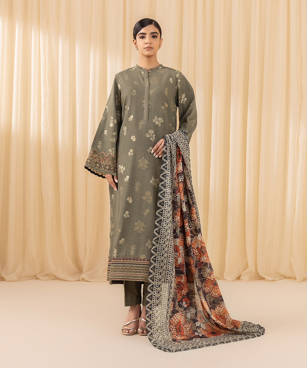 Sapphire Festive Unstitched Collection | 2DEST24V51UC