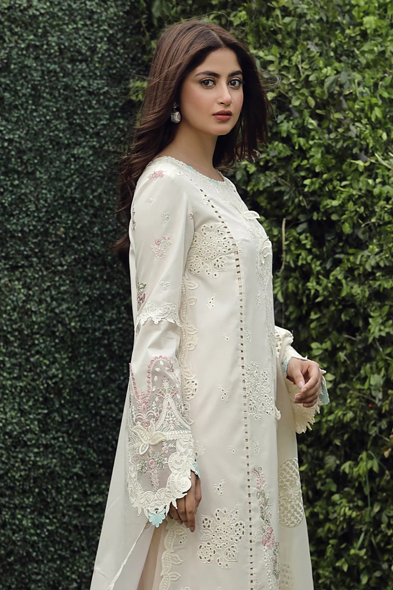 Qalamkar Festive Lawn 2024 | PS-04 - Image 4
