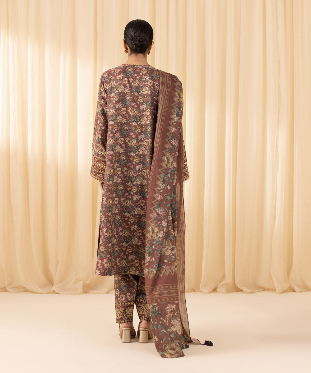 Sapphire Festive Unstitched Collection | 3PEDY24V61UC - Image 2