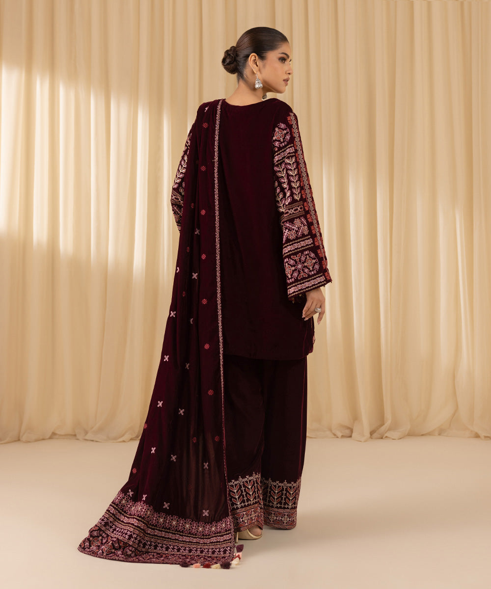 Sapphire Festive Unstitched Collection | 3SFELX24V642 - Image 2