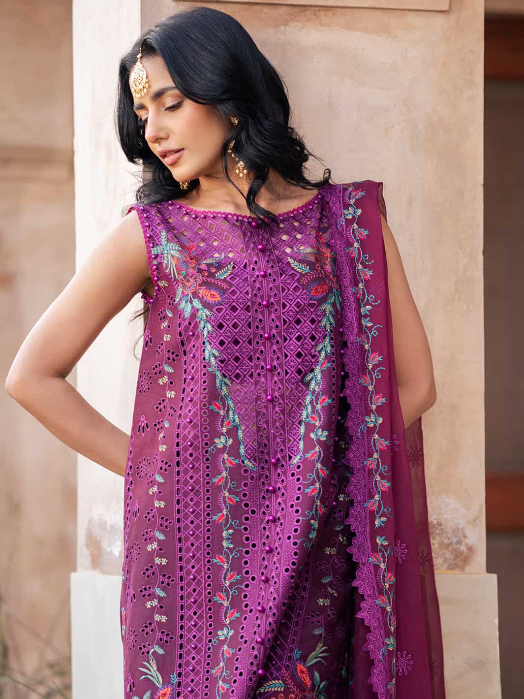 Dilbaro Embroidered Festive Lawn ’24 | 405-B - Image 3