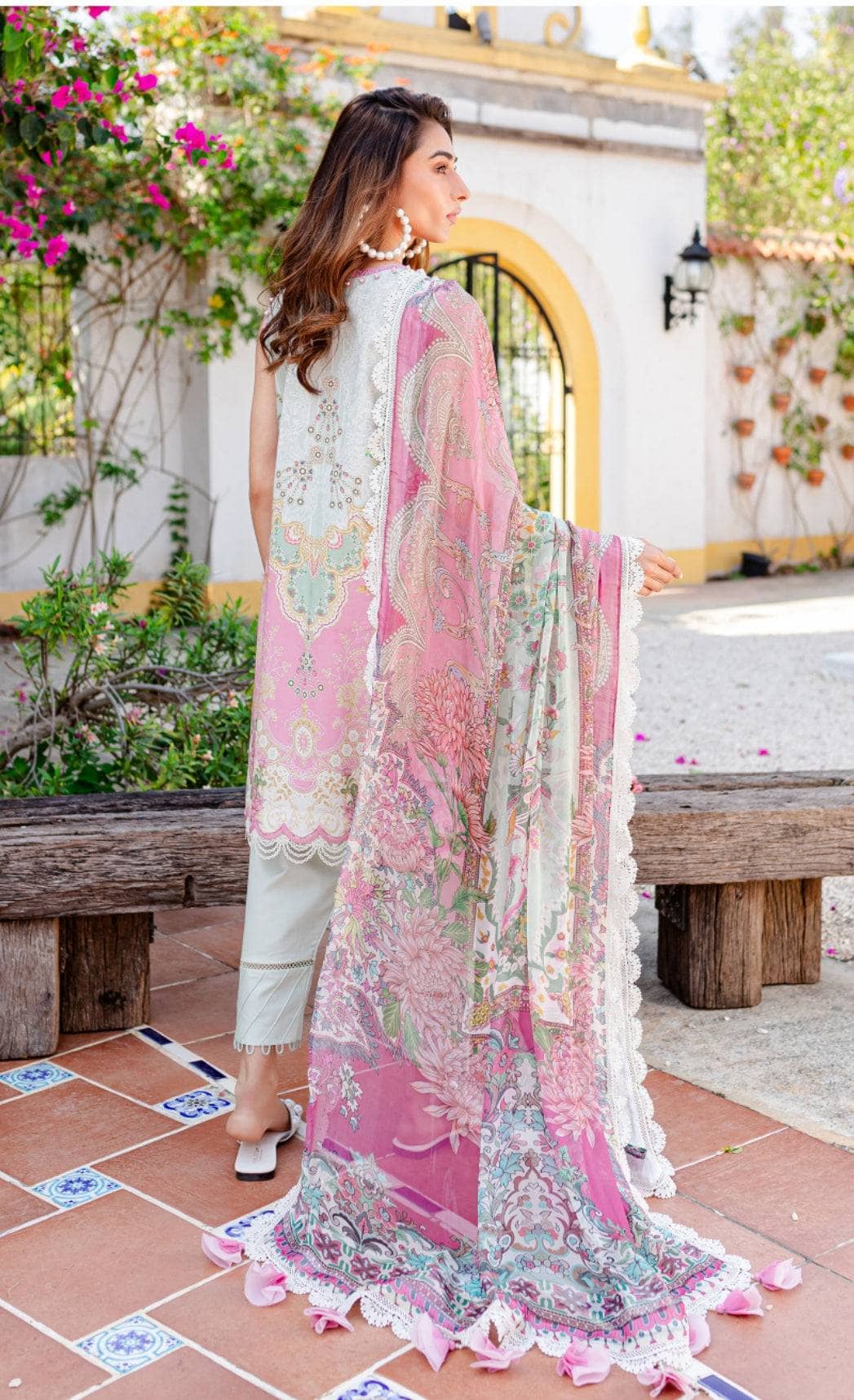 Jade Urbane Lawn - Image 2