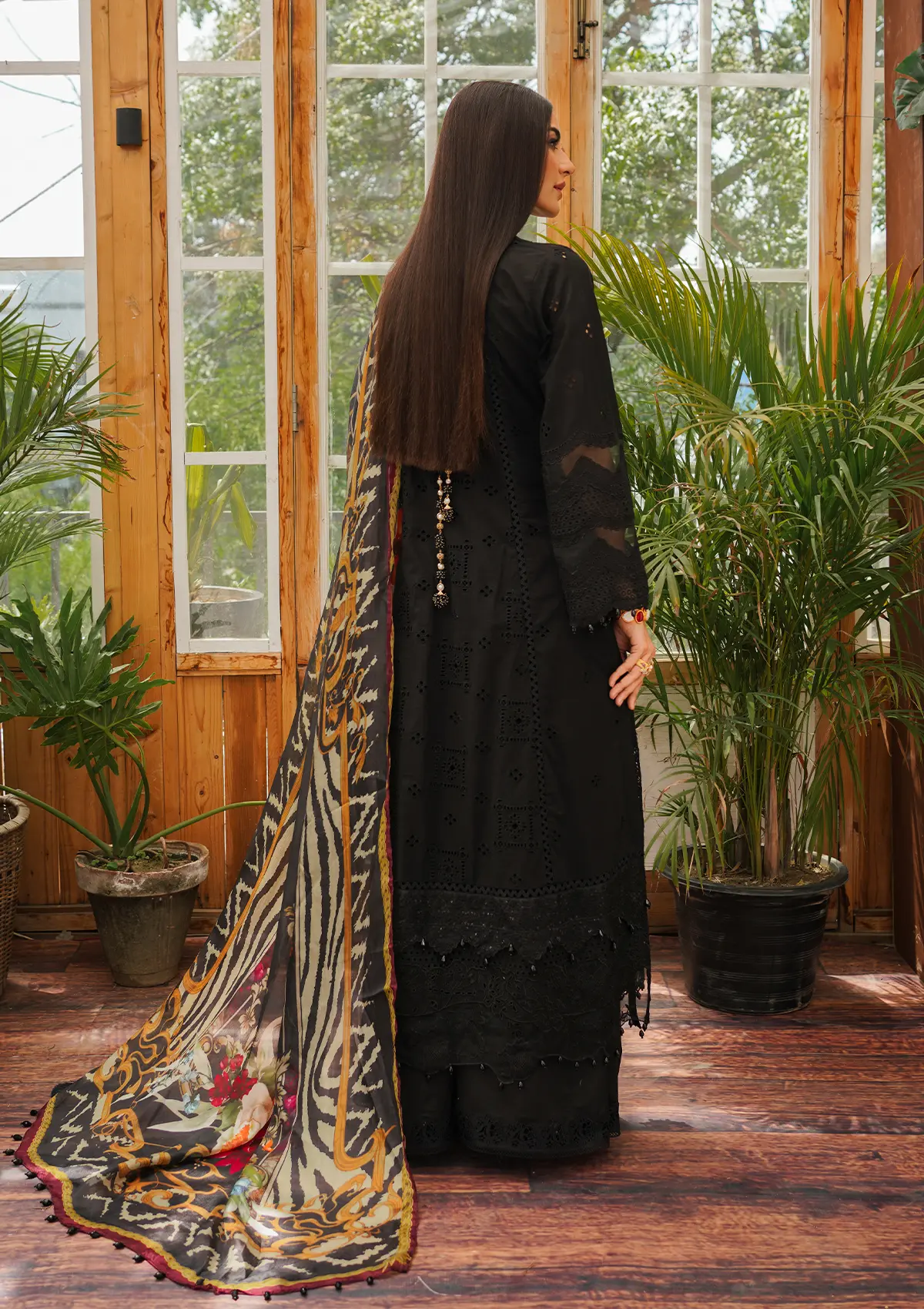 Kahf Luxury Lawn 2024 | KLE-06 - Image 2