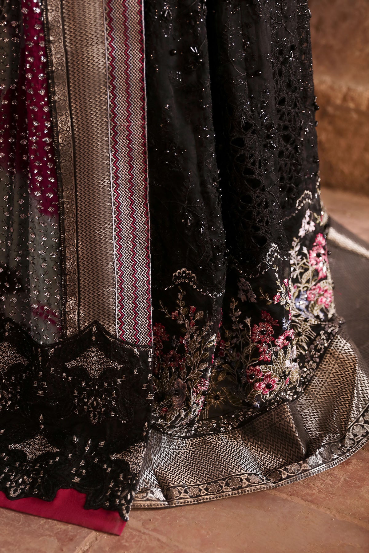 Jhoomro Wedding Collection by Nureh | NL-73 - Image 4