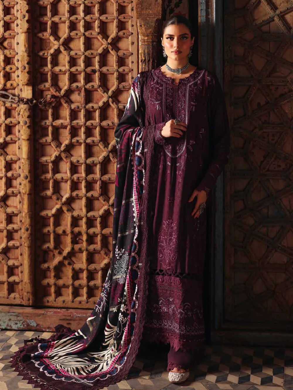 Nureh Maya Linen
