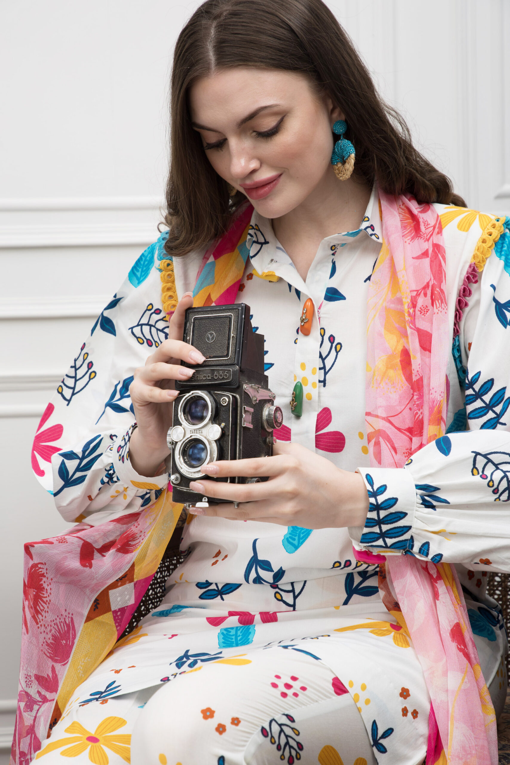 Ghazal from House of Mist | Lawn | Vol 3 | | HM-GZ3-4 GZ - Image 8