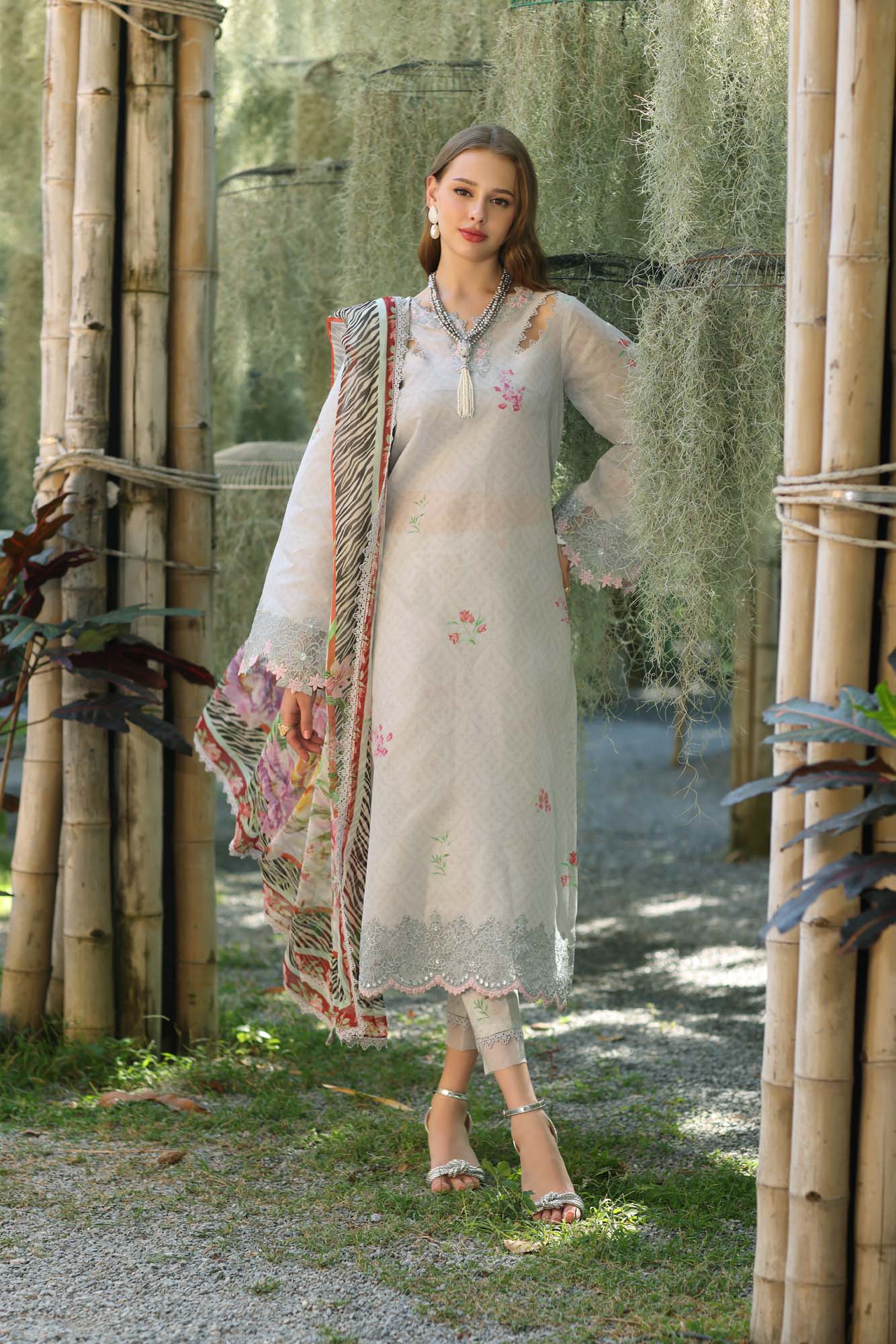 Noor Eid Luxe Printedkari '25 by Saadia Aasad | D10-A - Image 2