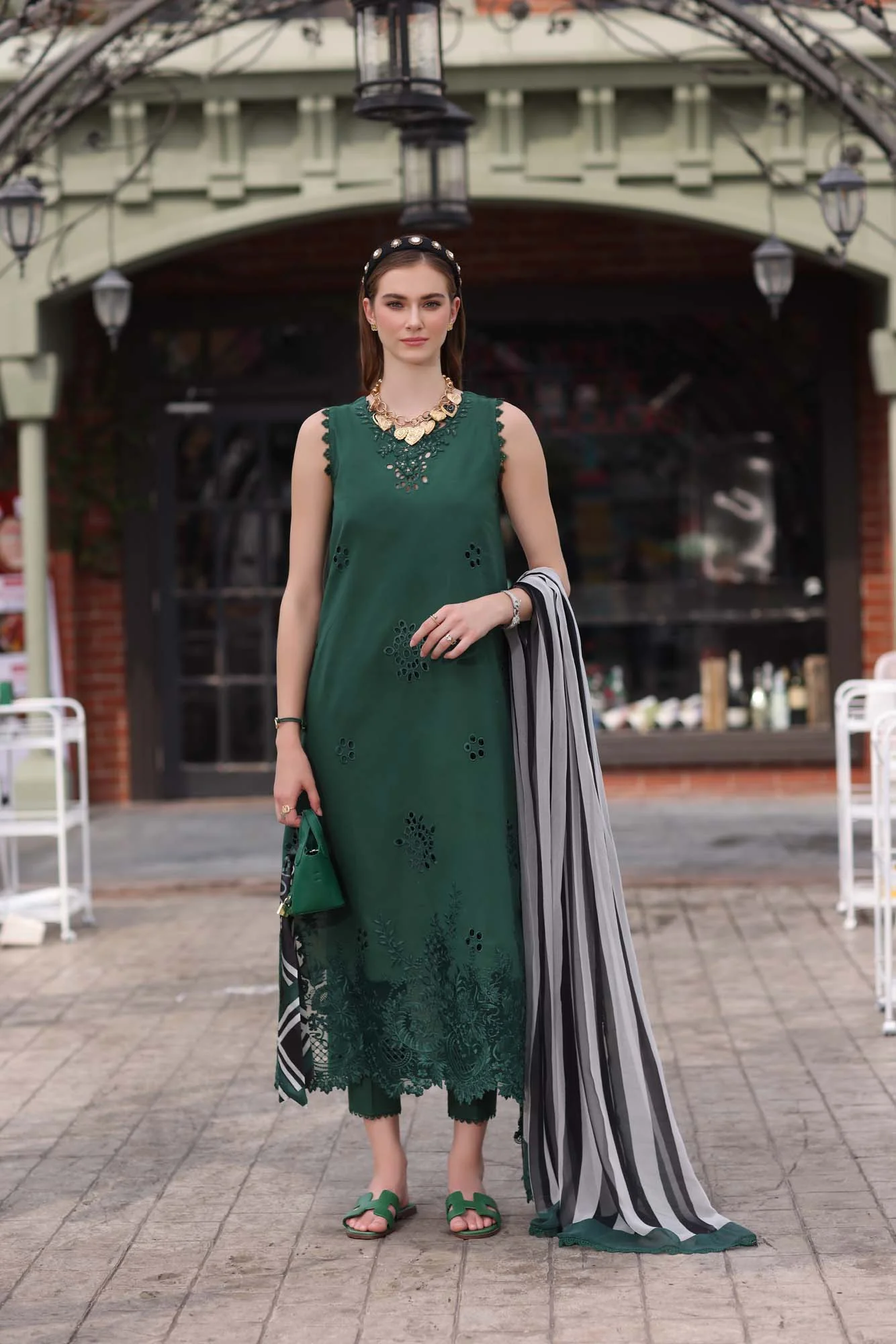 Noor Eid Luxe Chikankari' 25 | D12 - Image 5