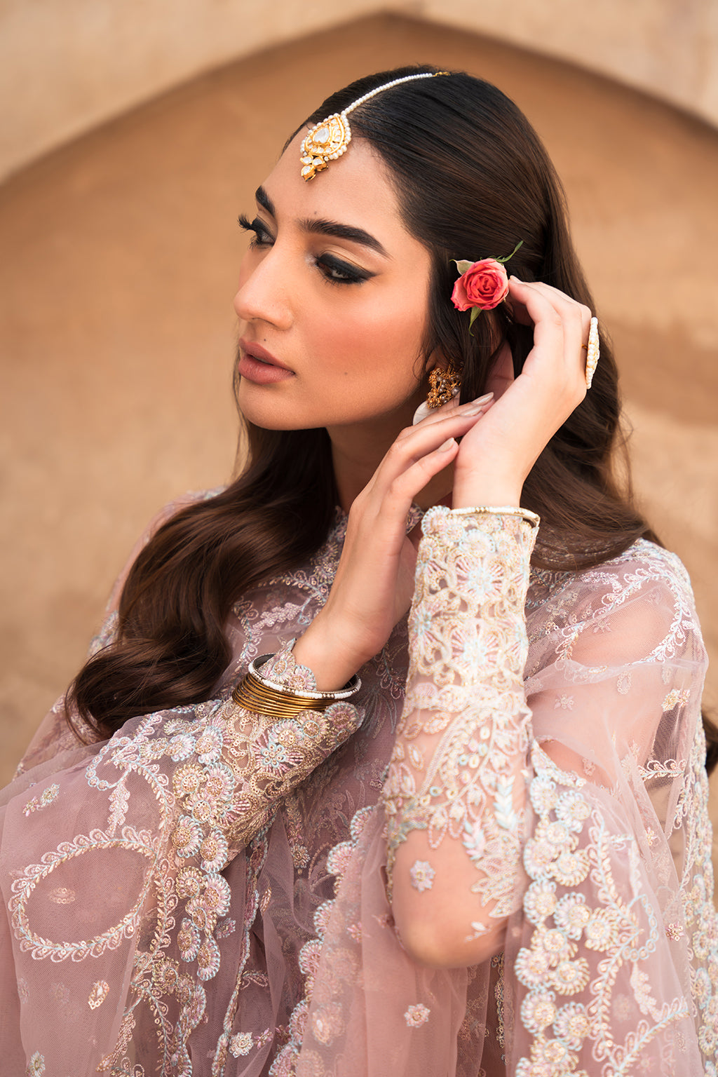 Ayzel Pehli Nazar 24 | MUSSARAT - Image 2
