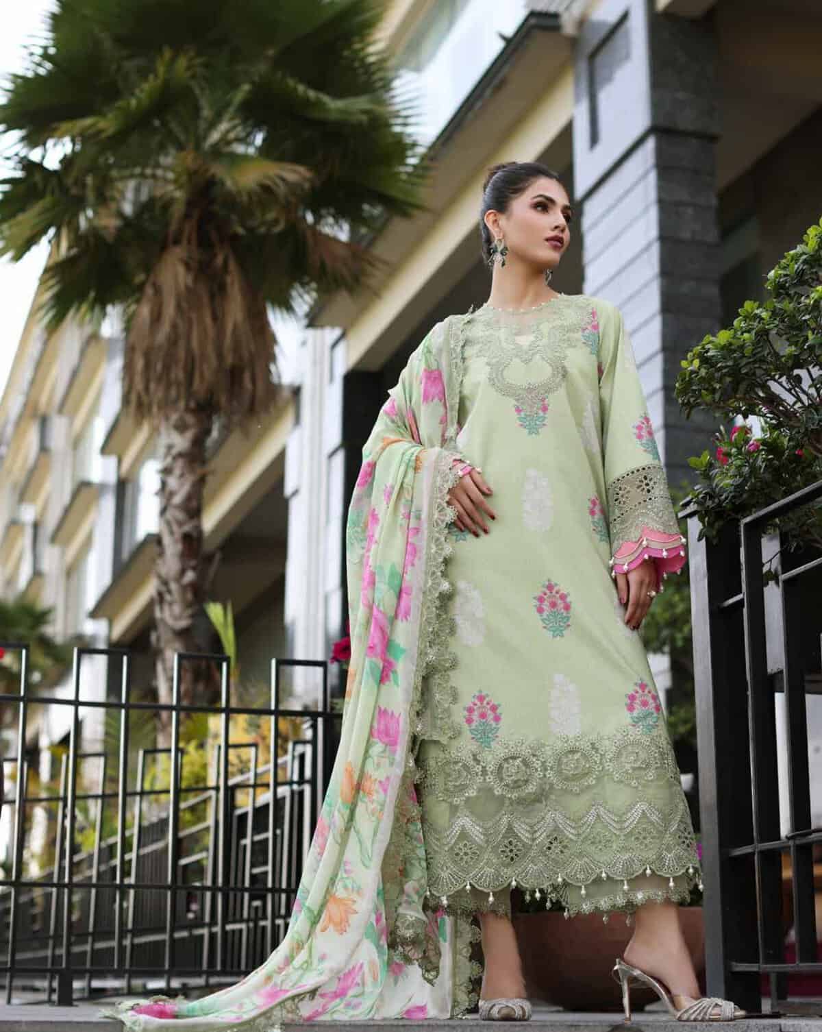 Charizma Rang-e-Bahaar Embroidered Lawn 2024 | CRB4-12