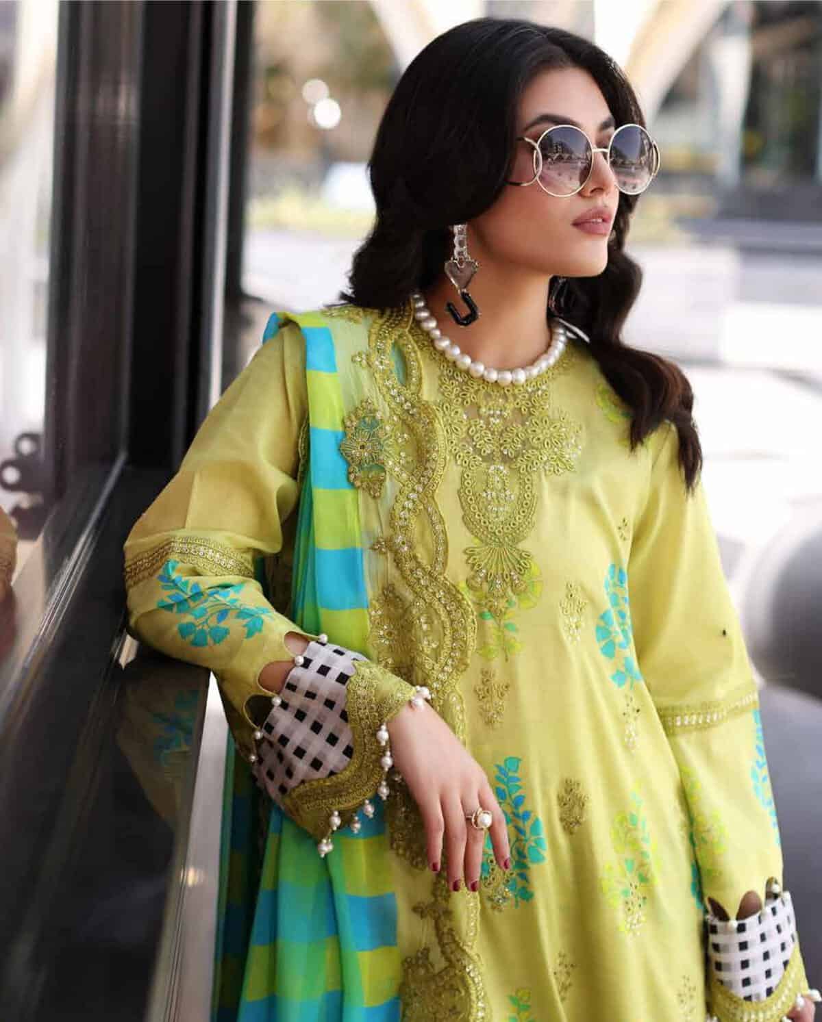 Charizma Rang-e-Bahaar Embroidered Lawn 2024 | CRB4-16 - Image 2